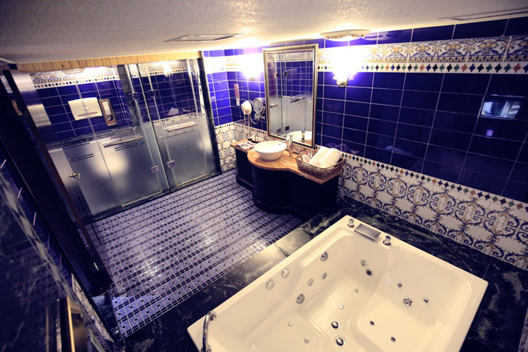 【永和】愛摩兒時尚旅館 溫馨雅閣浴間