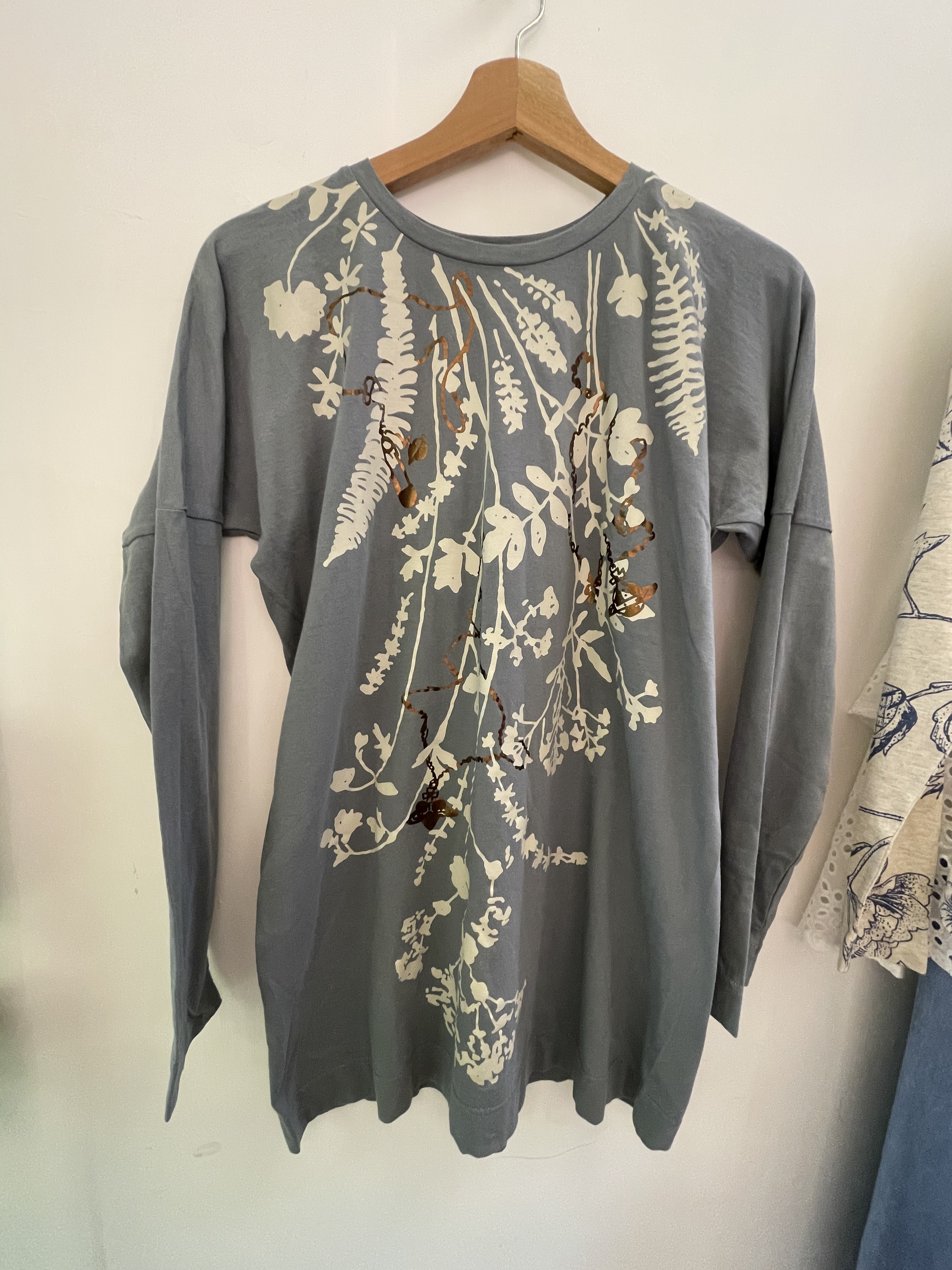 Vivienne Westwood 燙金圖案上衣