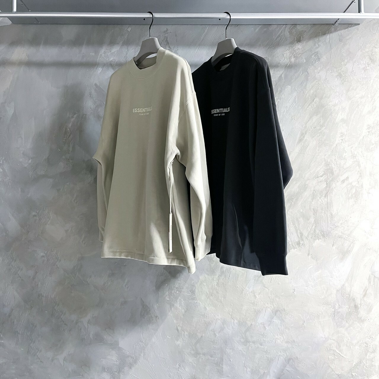 FOG Essentials 正面植絨小Logo寬版衛衣