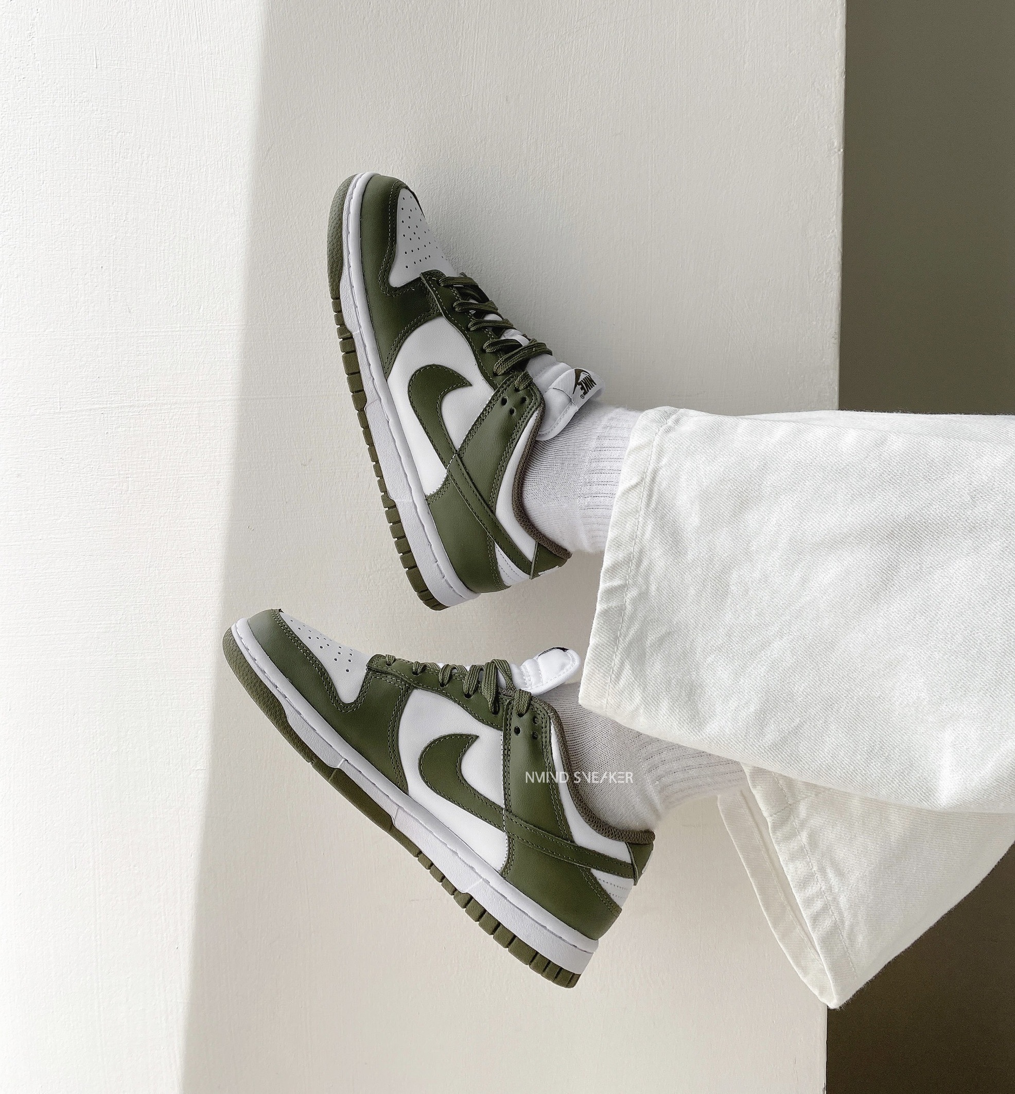 Nike Dunk Low 'Medium Olive' 橄欖綠 女鞋