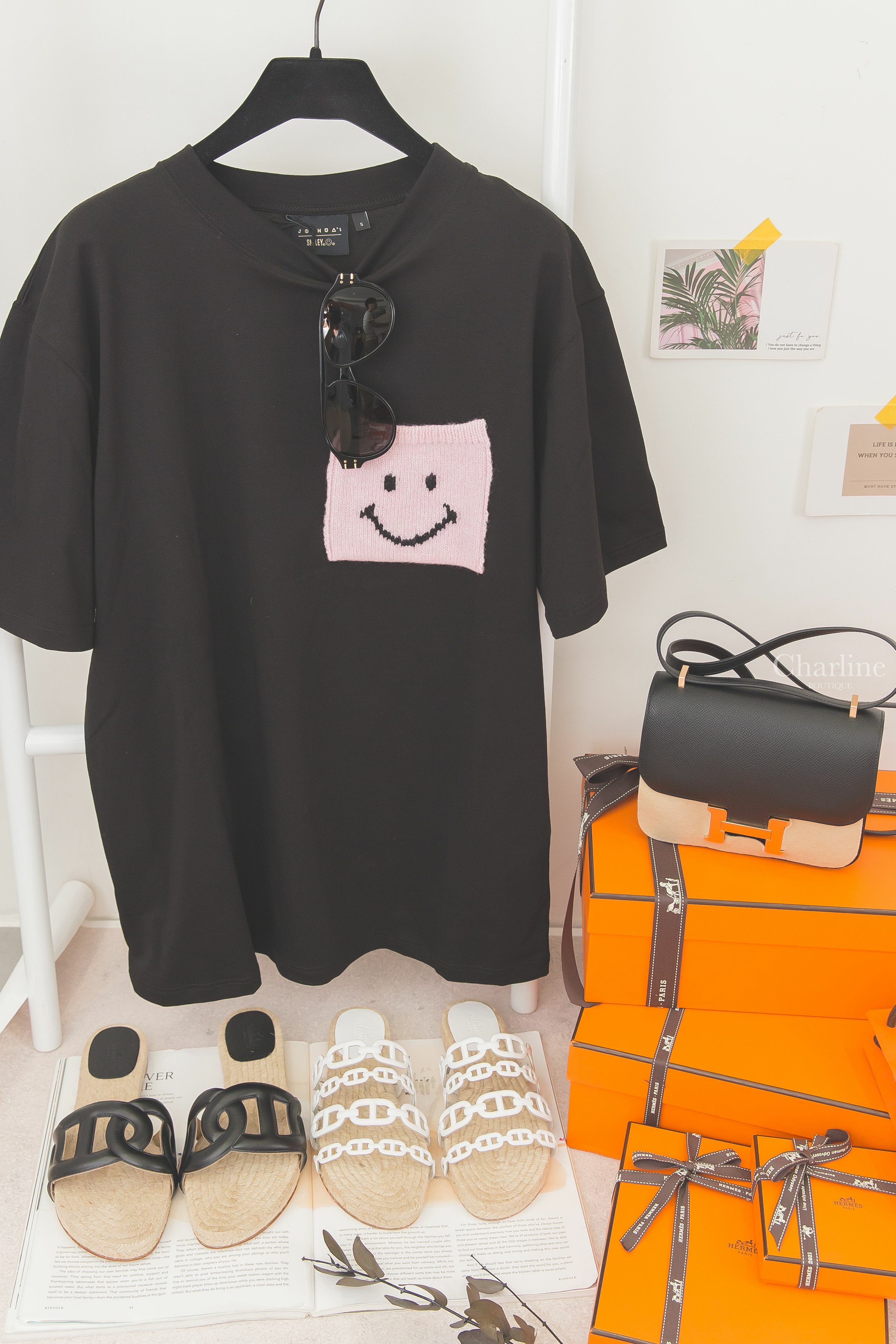 Hermès 黑色山羊皮θ草編平底拖鞋,Hermès 白色大小山羊皮θ草編平底拖鞋,Dior 黑色飛行員邊框灰色鏡片側邊金色Logo太陽眼鏡,Hermès Constance 黑色玫瑰金釦-Charline Boutique 精品代購