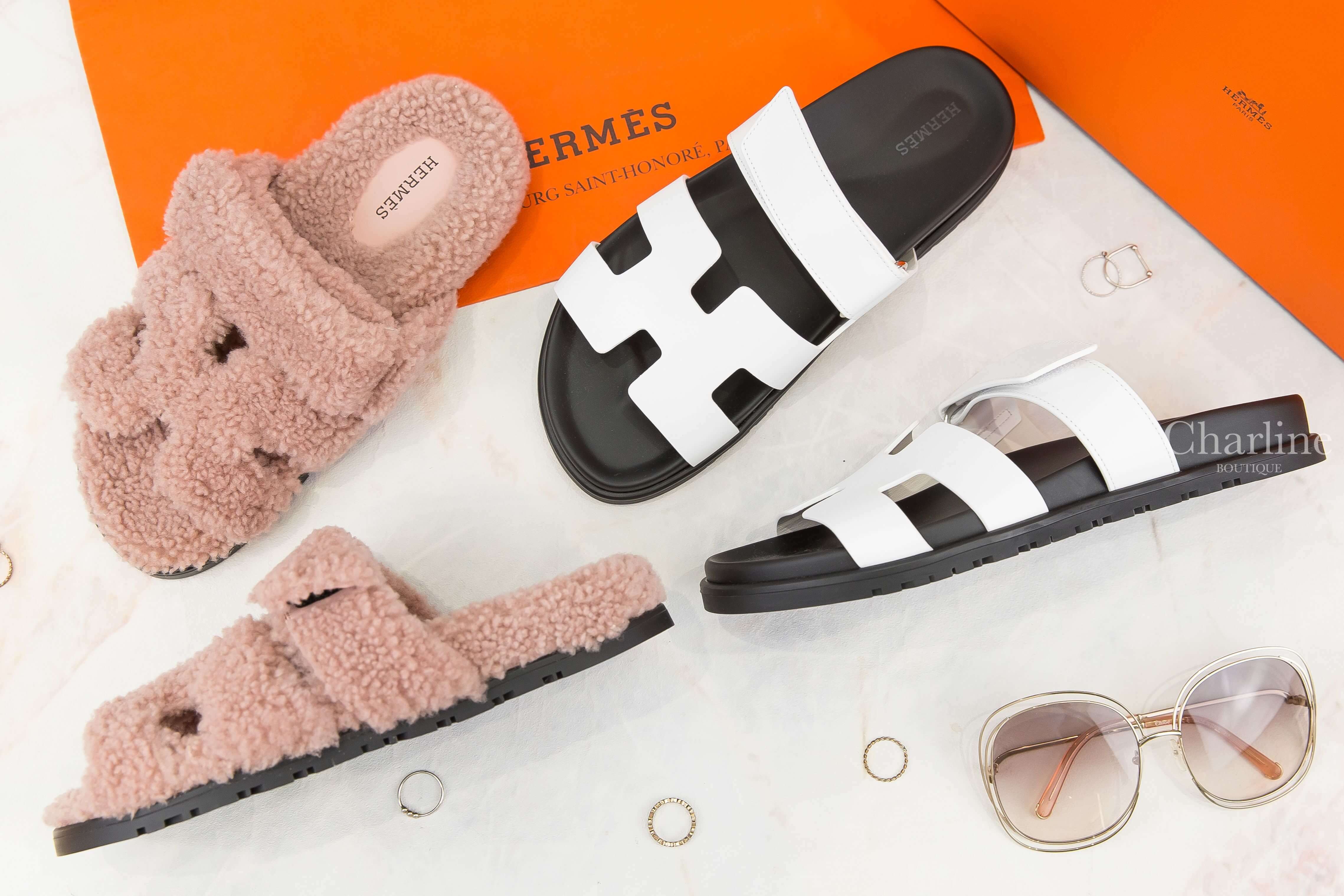 Hermès Chypre Sandal 粉色羊毛黑底魔鬼氈橡膠平底拖鞋,Hermès Chypre Sandal 白色小牛皮黑底魔鬼氈橡膠平底拖鞋-Charline Boutique 精品代購