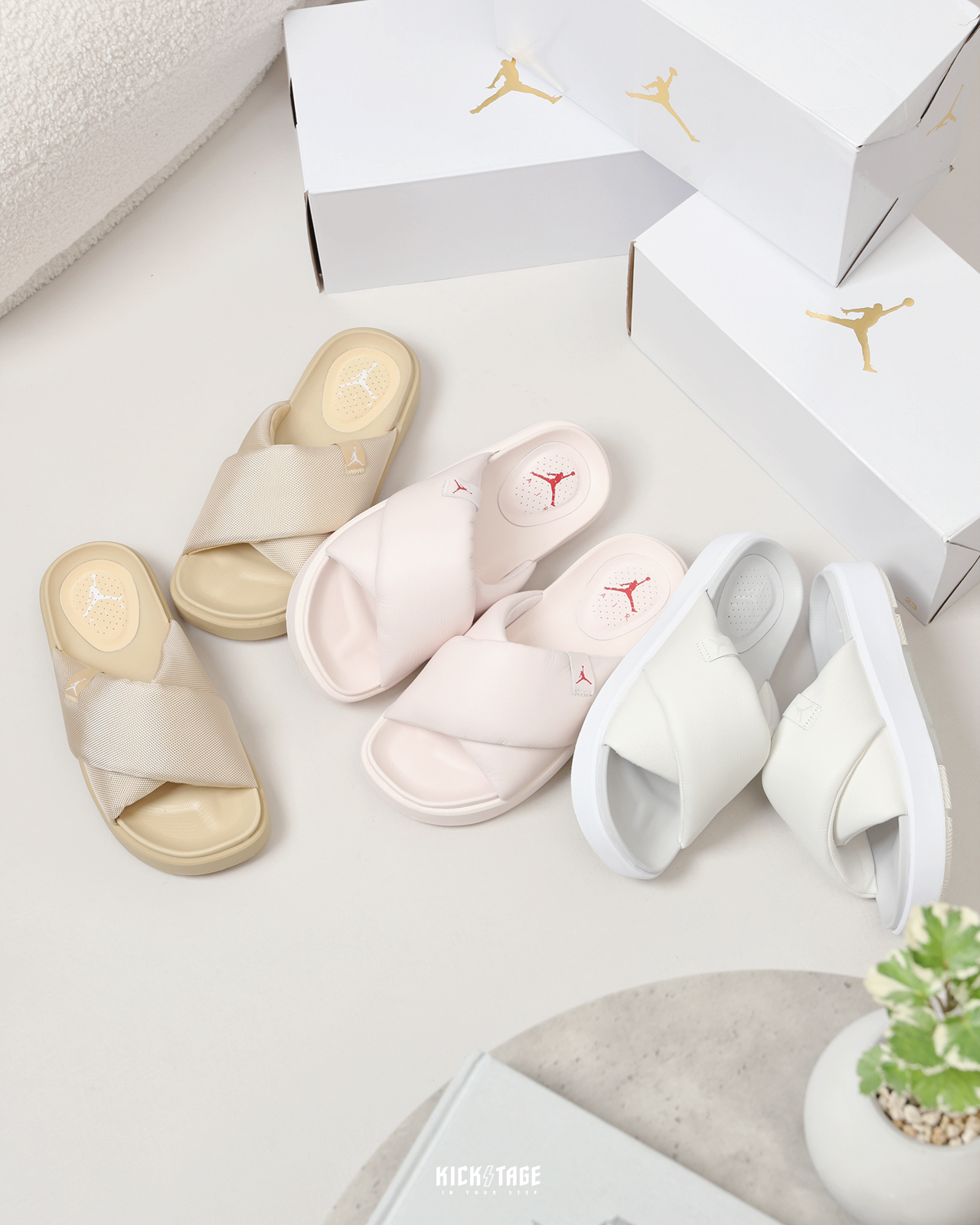 女鞋NIKE AIR JORDAN SOPHIA SLIDE AJ 交叉厚底麵包拖鞋小標皮革白鮮奶