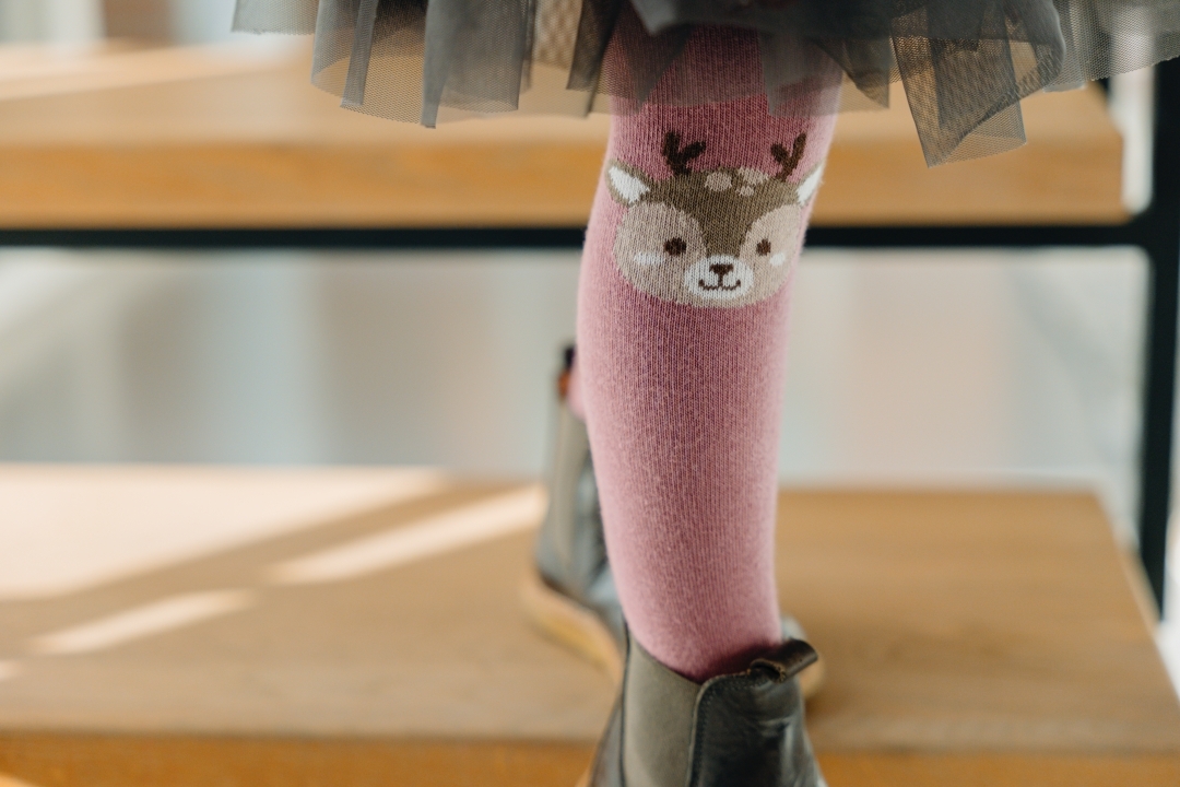 〖 Hust & Claire 〗莓粉小花鹿褲襪