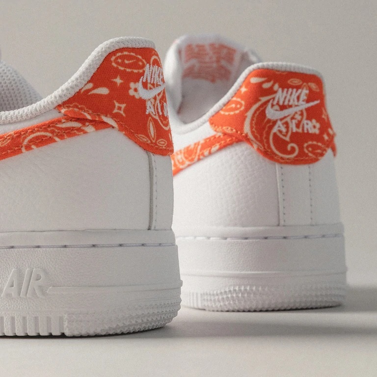 Nike Air Force 1 07 Low "Orange Paisley"橘勾變形蟲 (DJ9942102)