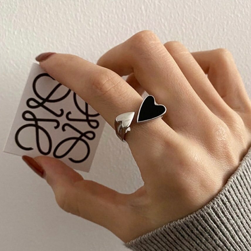 韓國雙心個性黑銀戒指