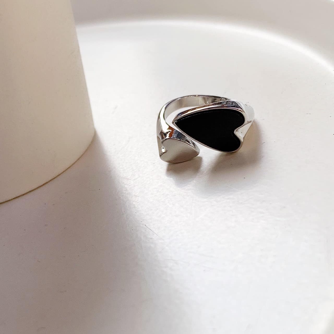 韓國雙心個性黑銀戒指