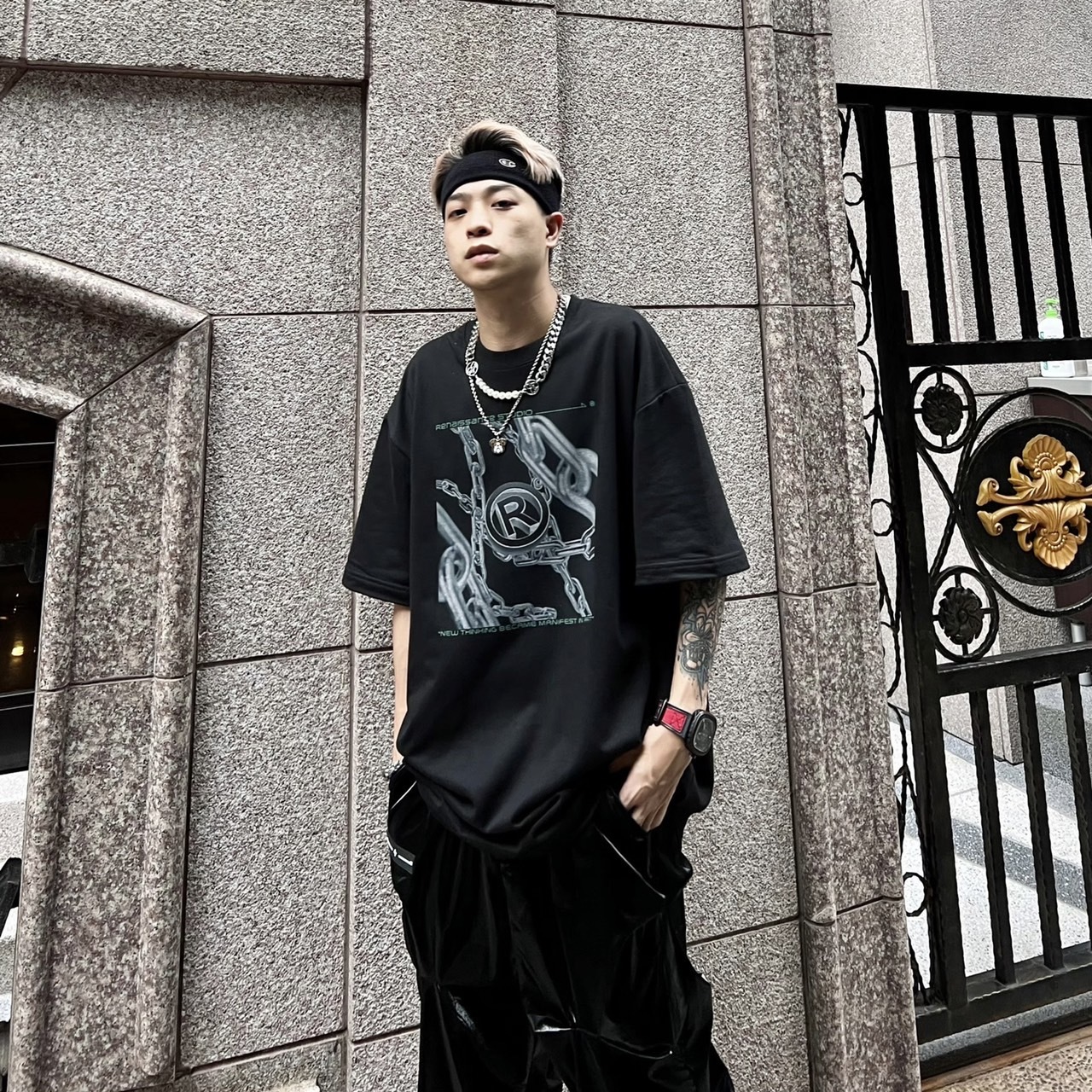 RENAISSANCE 鎖鏈 金屬R Logo 短袖 T  “ CHAINS SURROUND TEE “