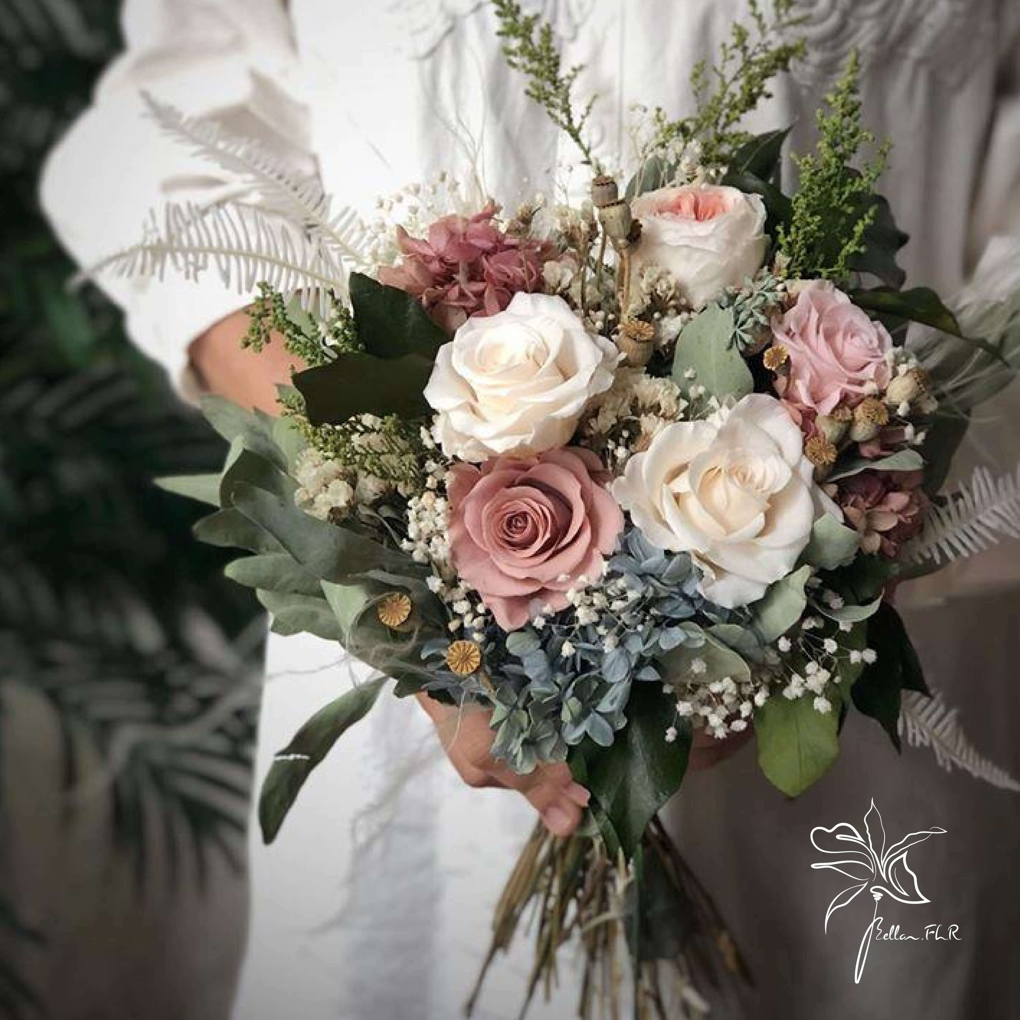 【愛著你】5朵永生主花中型捧花