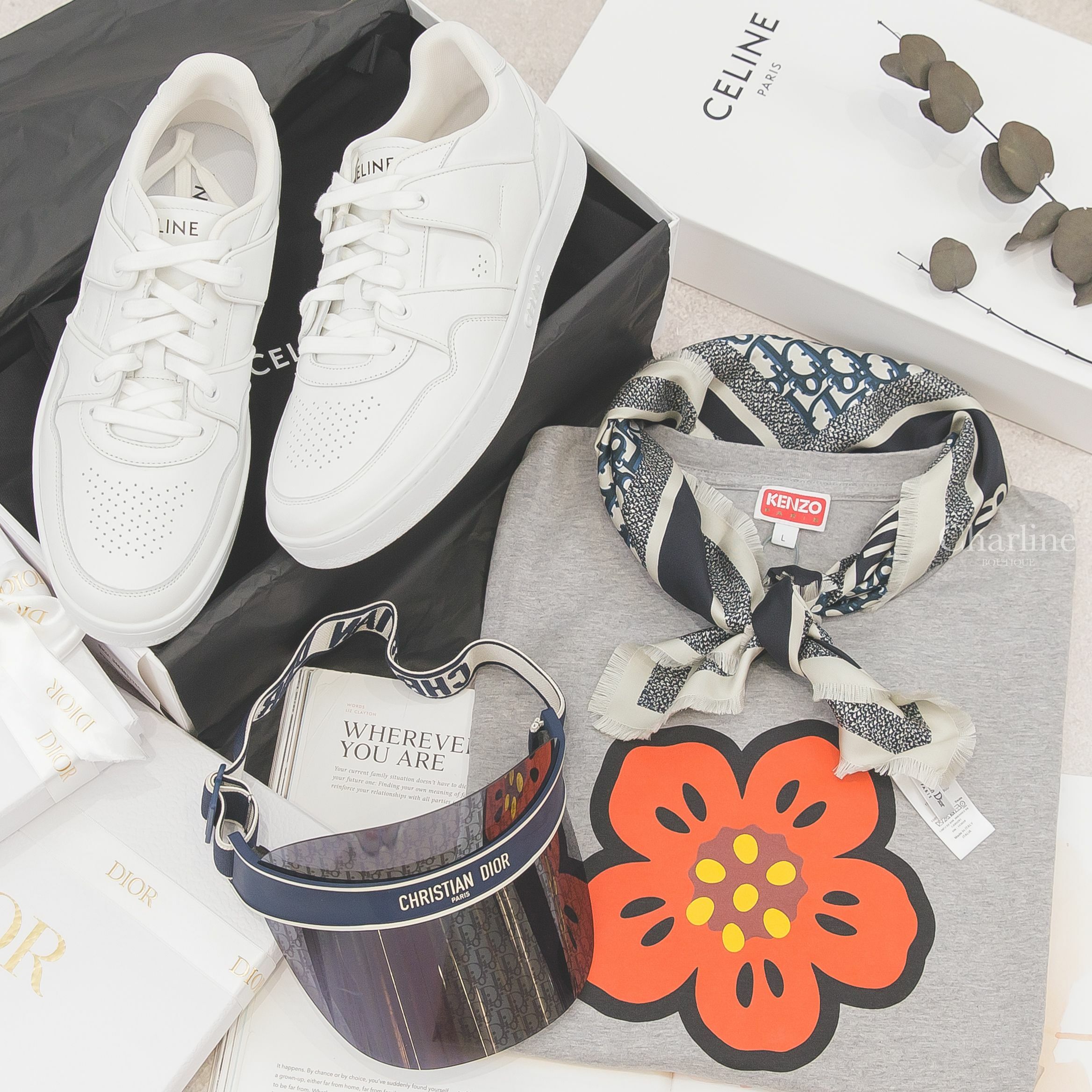 Dior Square Scarf 海軍藍滿版老花白色抽鬚滾邊真絲方巾,Celine Trainer 光學白黑字後跟小牛皮低筒運動鞋,Dior Diorclub 藍色滿版老花鏡面拼白色Logo字樣遮陽帽-Charline Boutique 精品代購