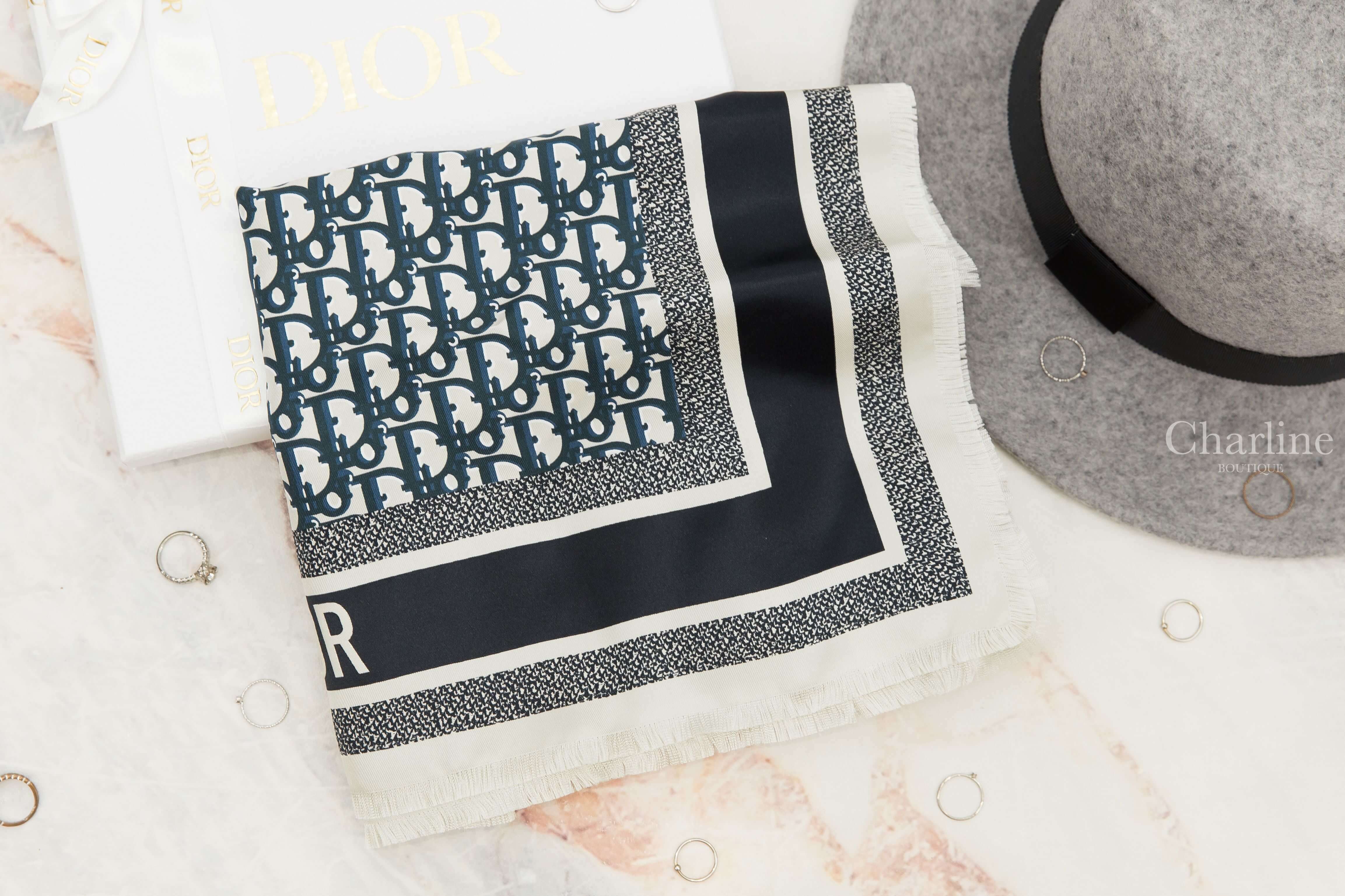 Dior Dior Oblique Diortwin 70 Square Scarf 海軍藍滿版老花白色抽鬚滾邊真絲方巾-Charline Boutique 精品代購