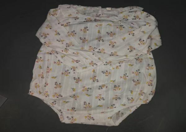 B30WE_白色小花公主領長袖包屁