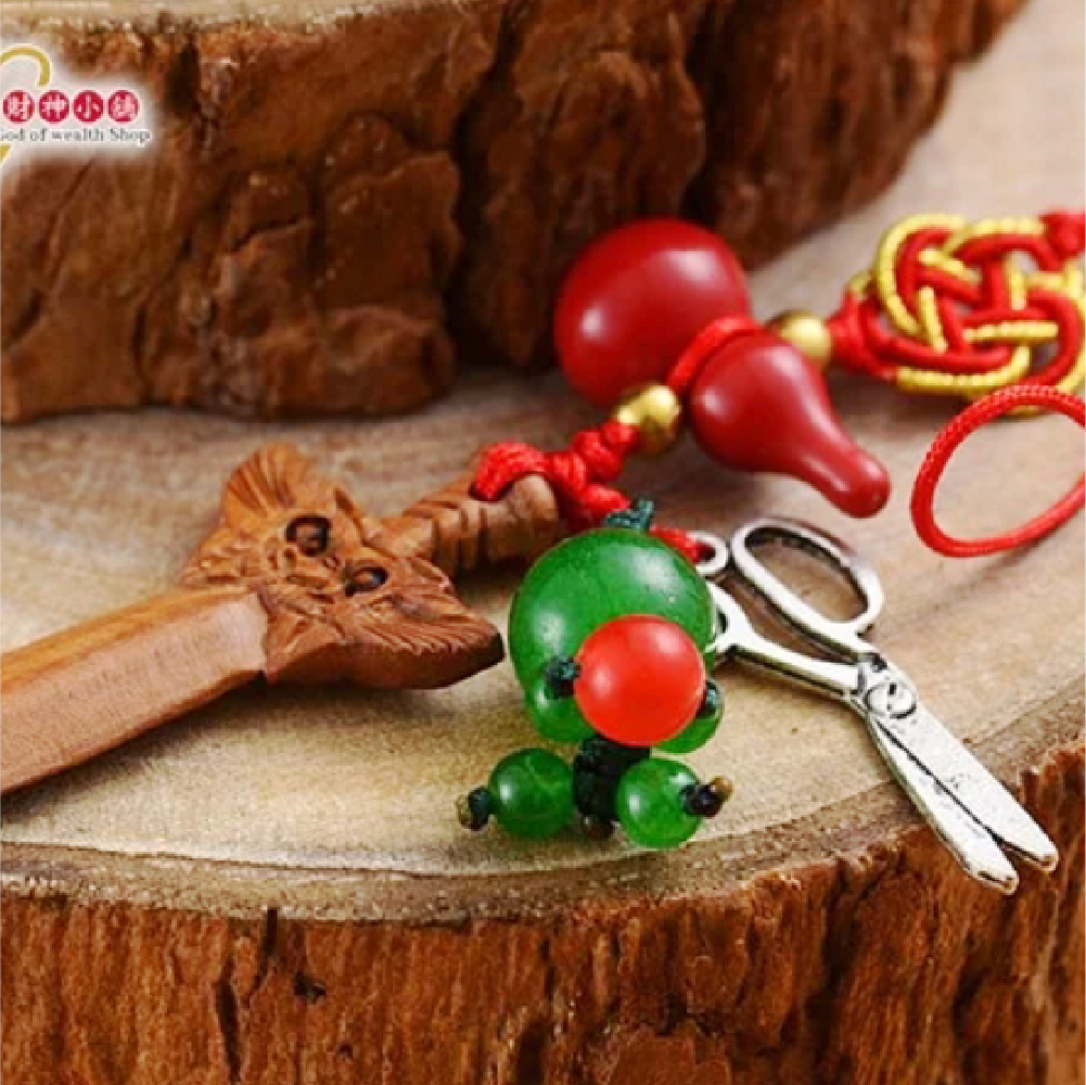 【財神小舖】斬小人剪背後靈吊飾-綠色(含開光)