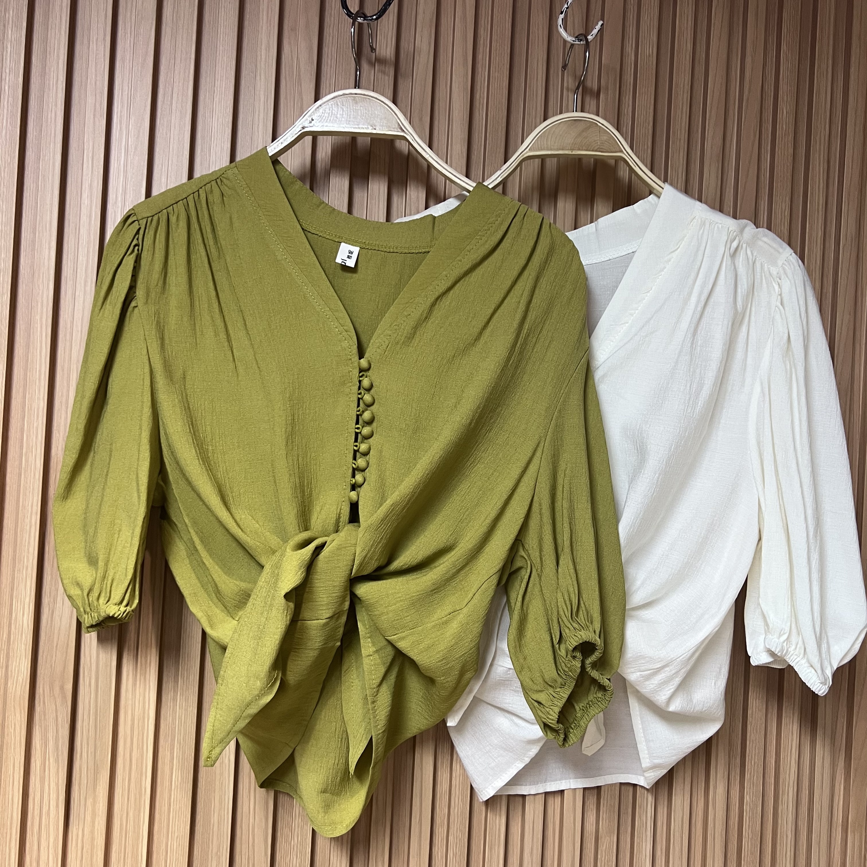 【Hoi2推介】包鈕短身打結TOP