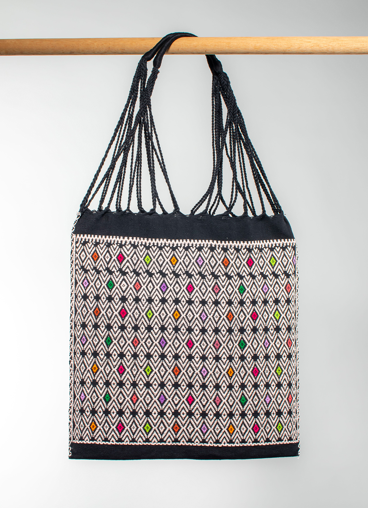 墨西哥腰機技藝手工腰織吊床包-2292WB-41X39cm-全版黑刺繡
