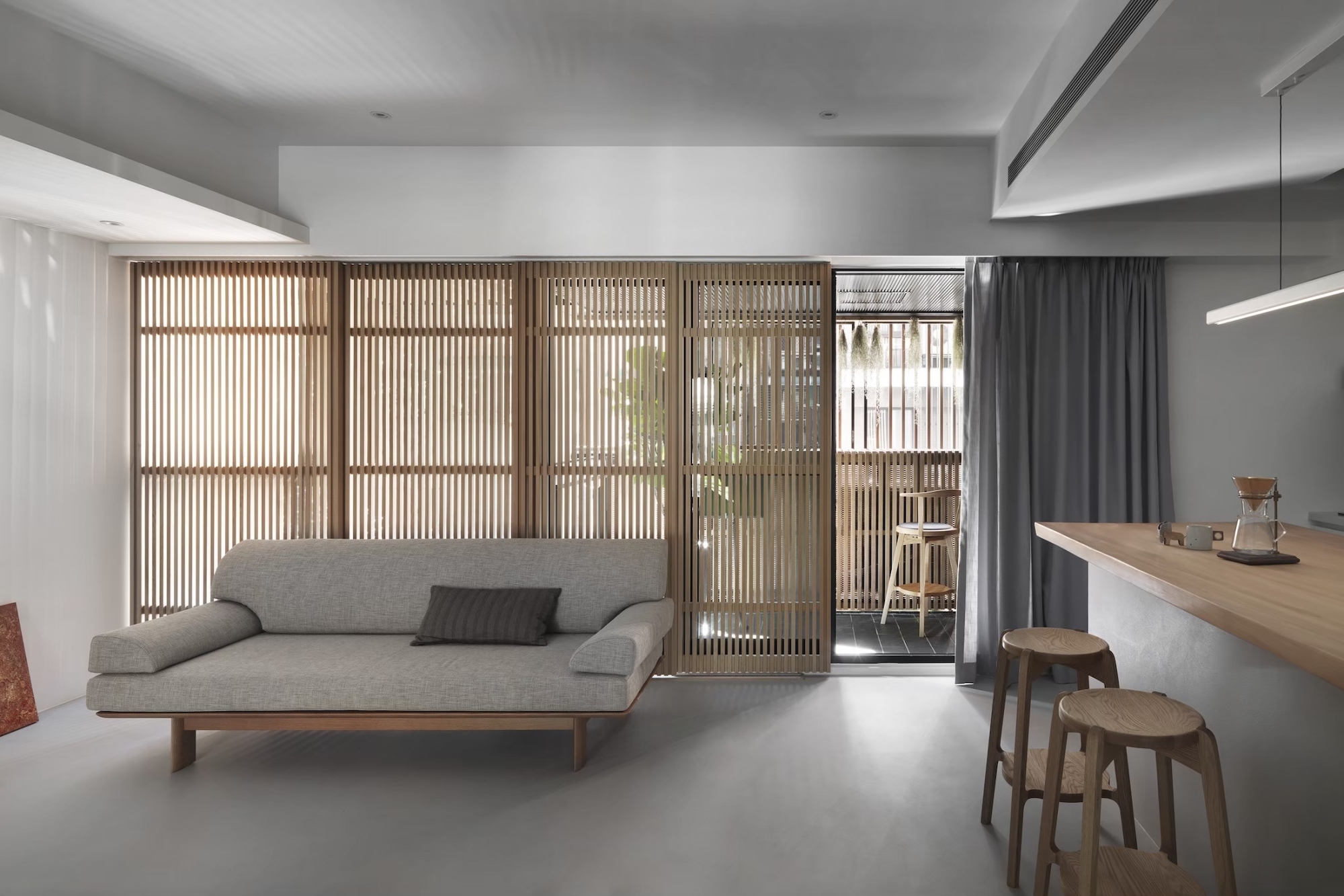 ▲ 原木餐桌的家。photo credit: 成舍室內設計