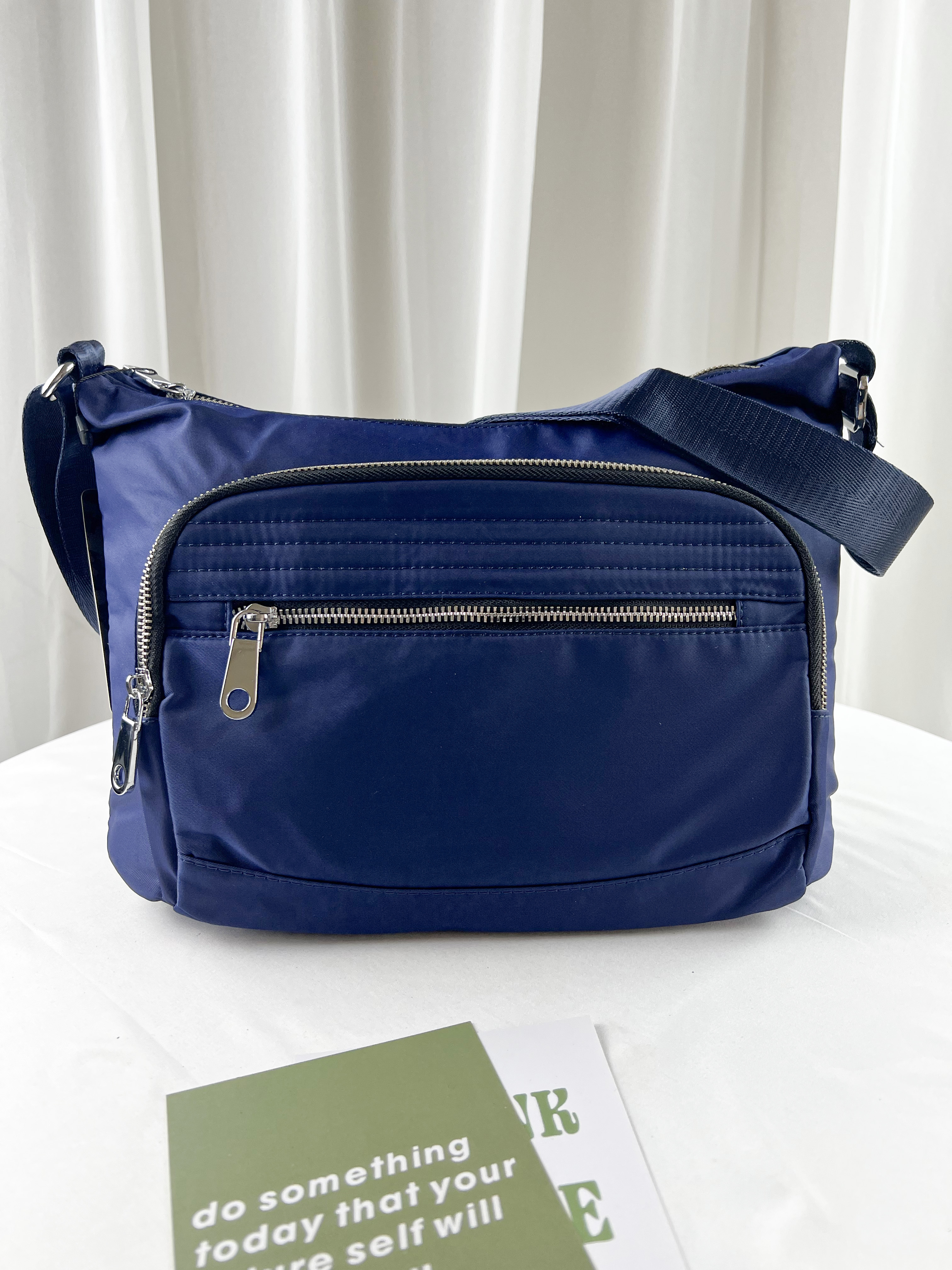 深藍 素面尼龍防潑水側背包 #SM-1031