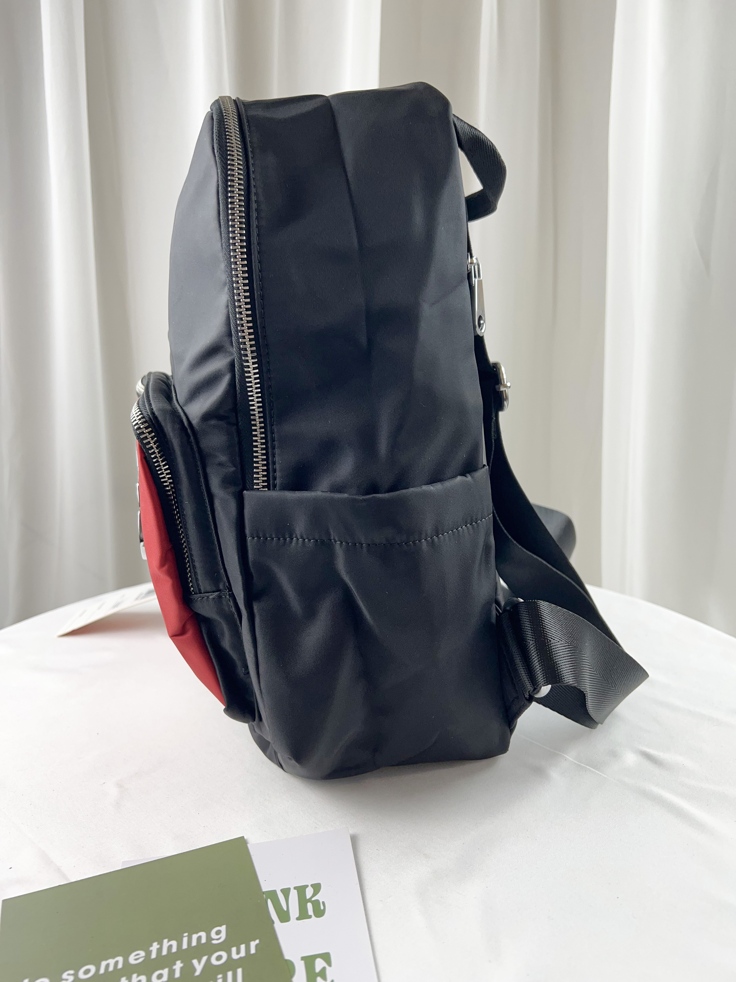 經典黑紅 素面尼龍防潑水後背包 #SM-760