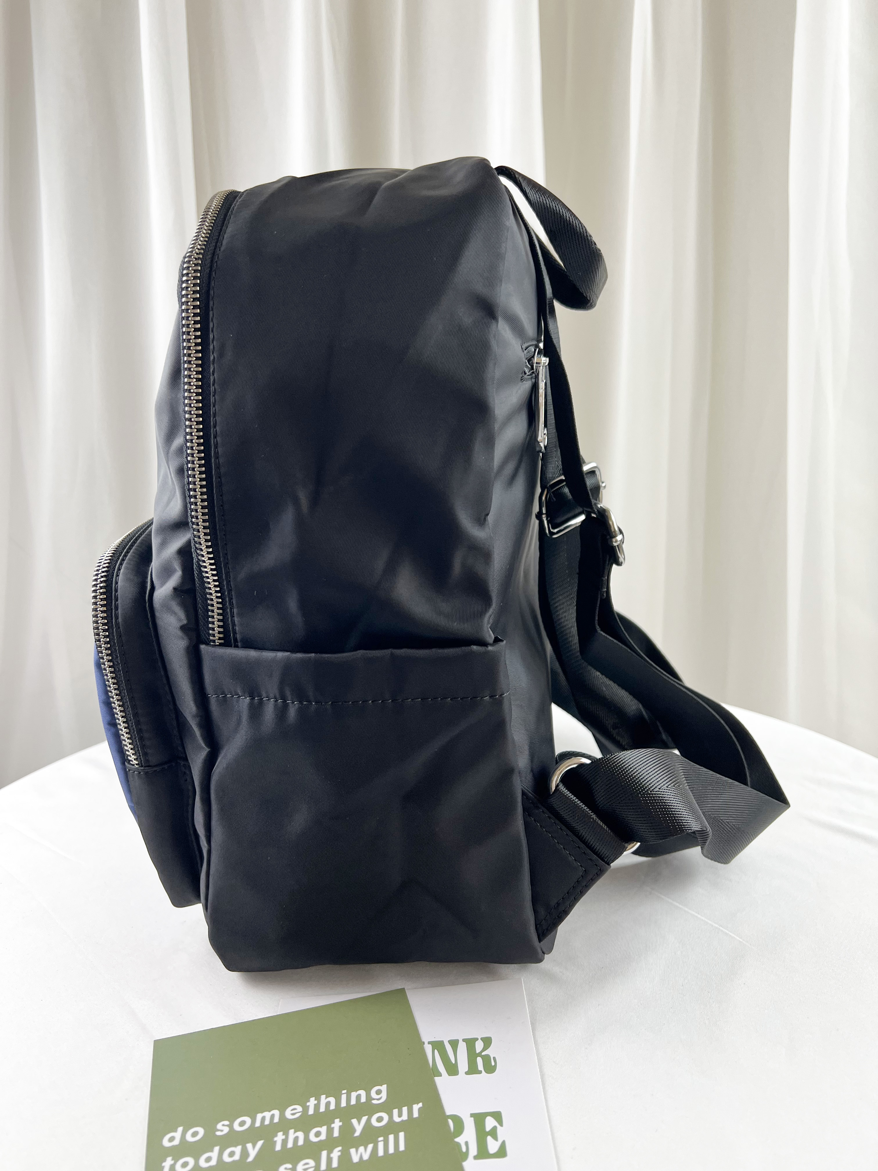經典黑藍 素面尼龍防潑水後背包 #SM-760