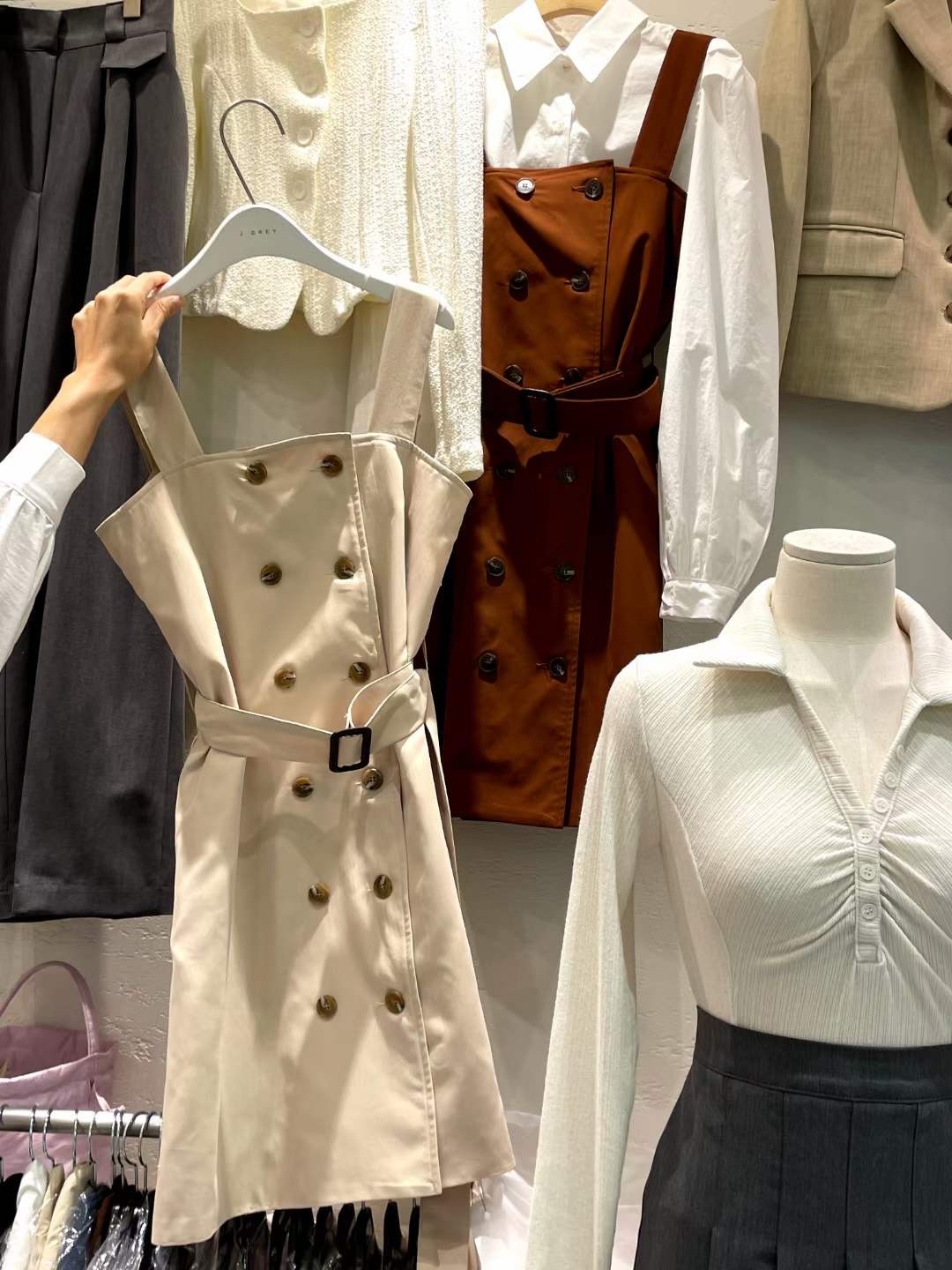 SALE!  乾濕褸款吊帶短OP