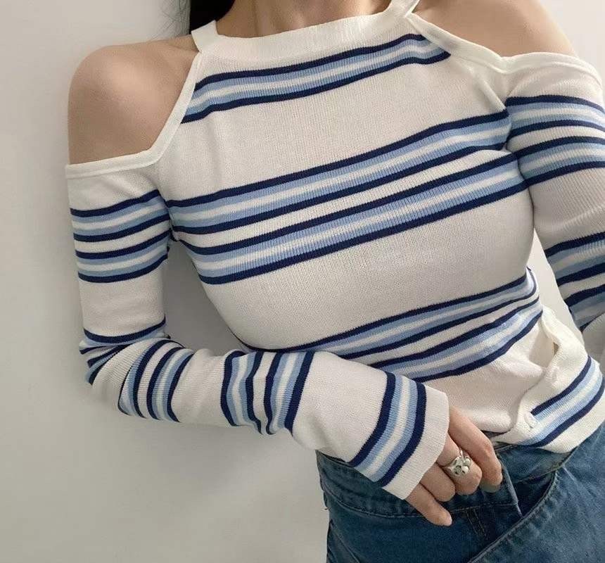 SALE!  間條貼身開肩上衣