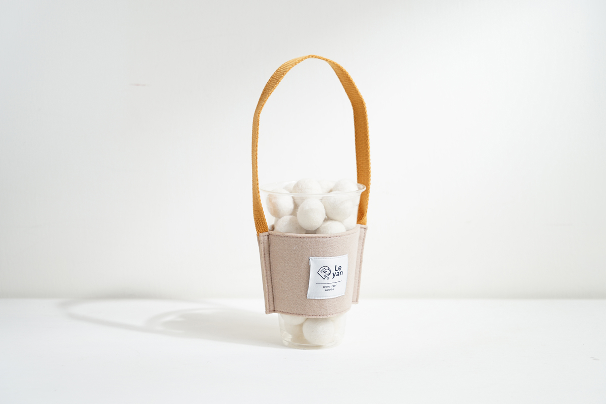 樂洋羊毛氈・Leyan / 提了就走飲料提袋－奶茶杏