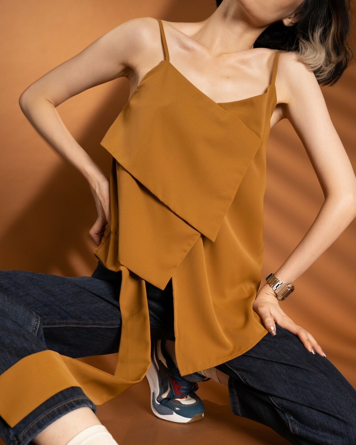 獨家自訂/韓國前面一條甩啊甩啊細肩衣/4色均碼/濃濃的鹹蛋黃