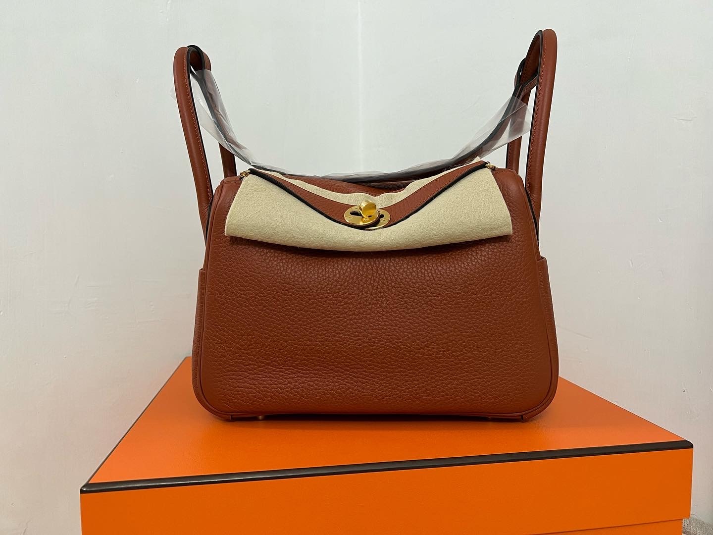 Hermes Lindy 26 6C 南瓜色 金扣