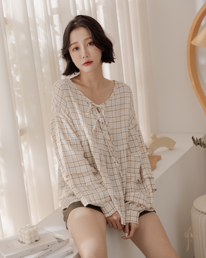 【官網限定】甜美格紋綁帶娃娃上衣