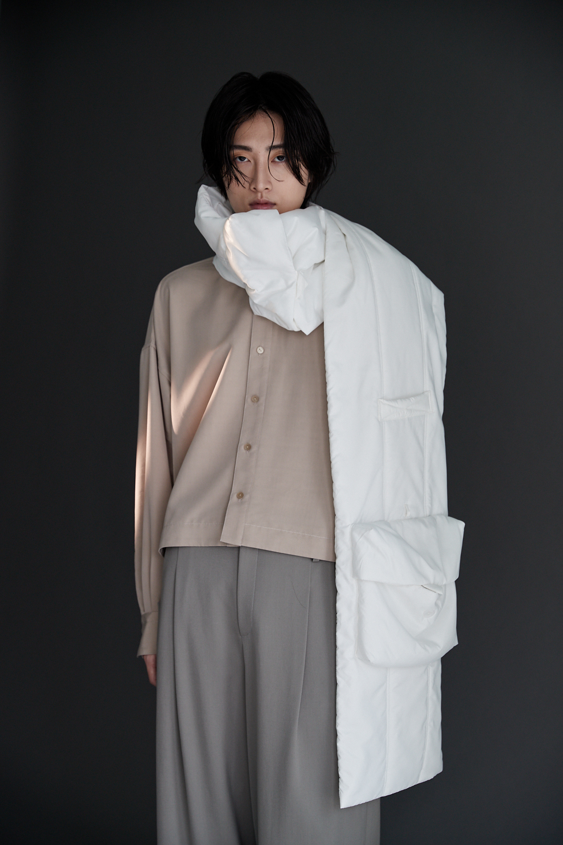 打褶無腰帶寬褲