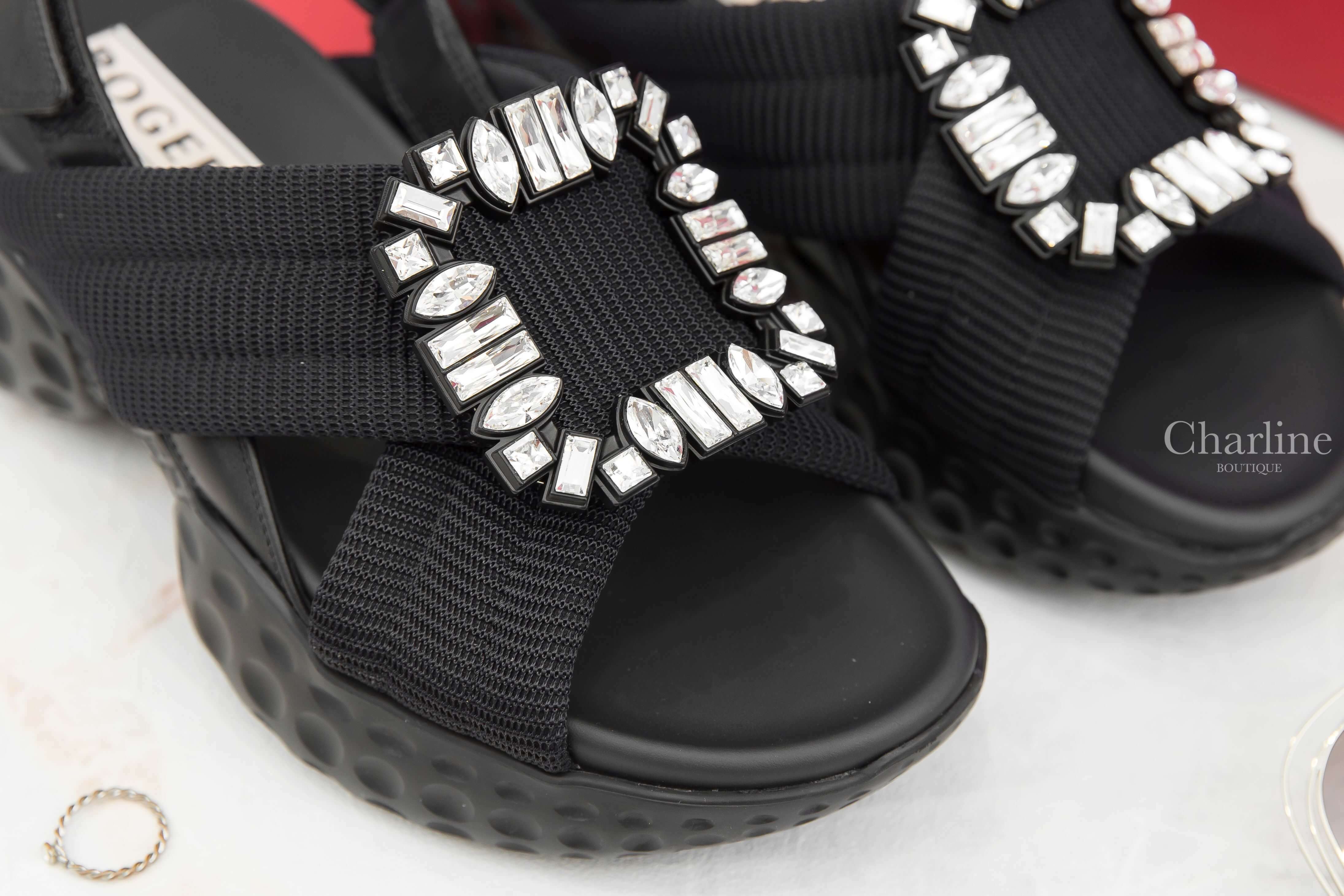 Roger Vivier Viv' Run Light Strass Buckle Sandals In Fabric 黑色水晶方釦太空棉皮革交叉厚底涼鞋