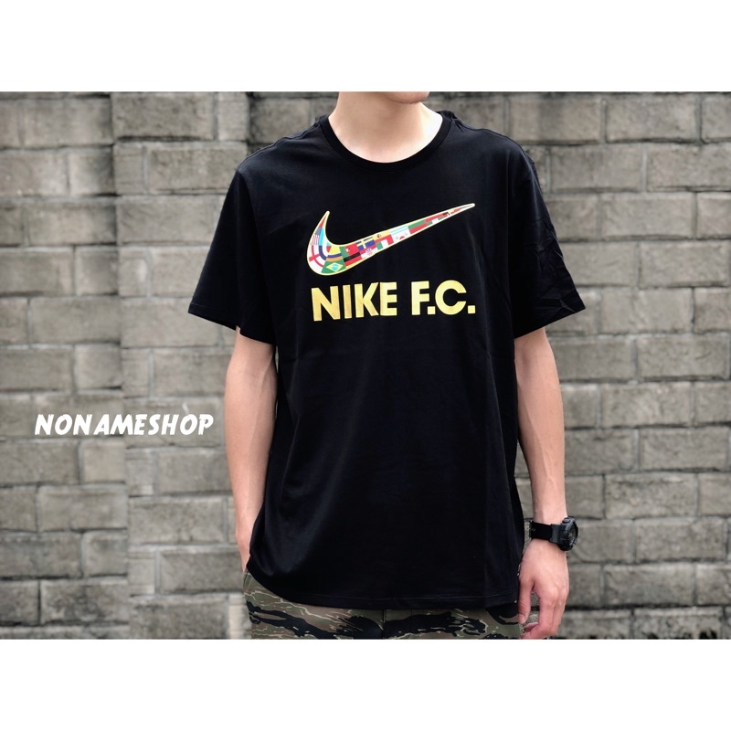💥出清特價💥 NIKE F.C. LOGO 世足國家 國旗 短TEE 兩色 (男款)
