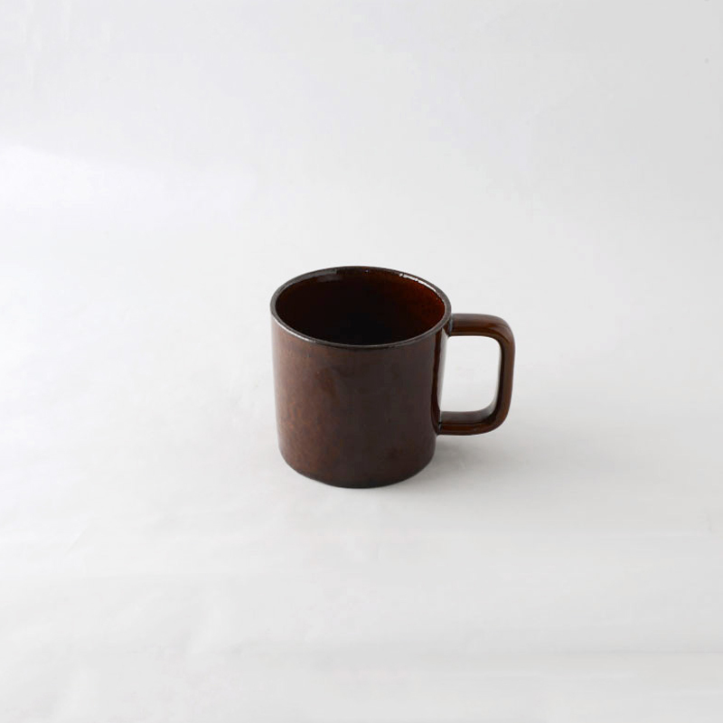 Mountain straight Mug brown | studio m'