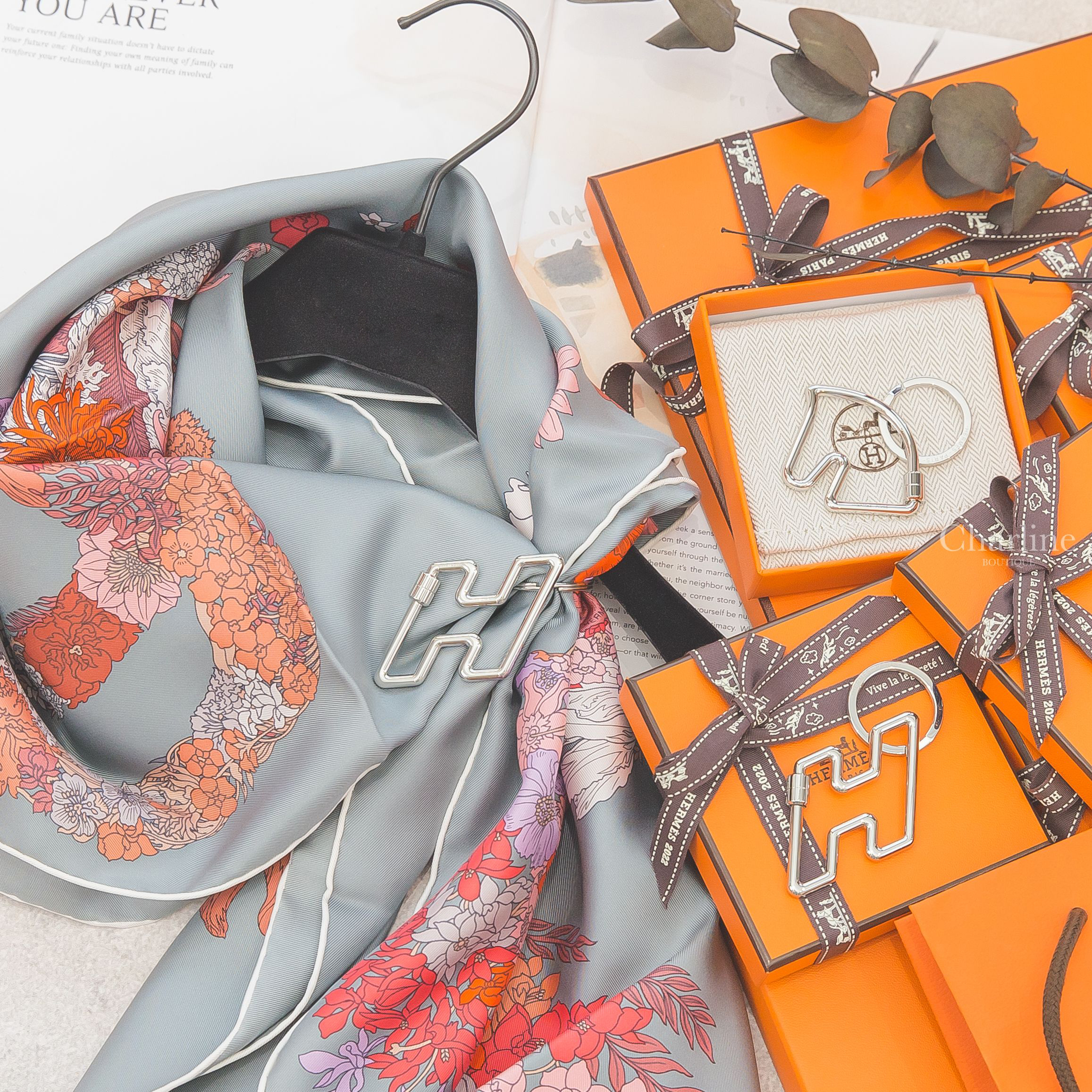 Hermès H Too Speed Key Ring 銀色簍空H不銹鋼鑰匙圈,Hermès Cheval Key Ring 銀色簍空馬頭造型不銹鋼鑰匙圈-Charline Boutique 精品代購
