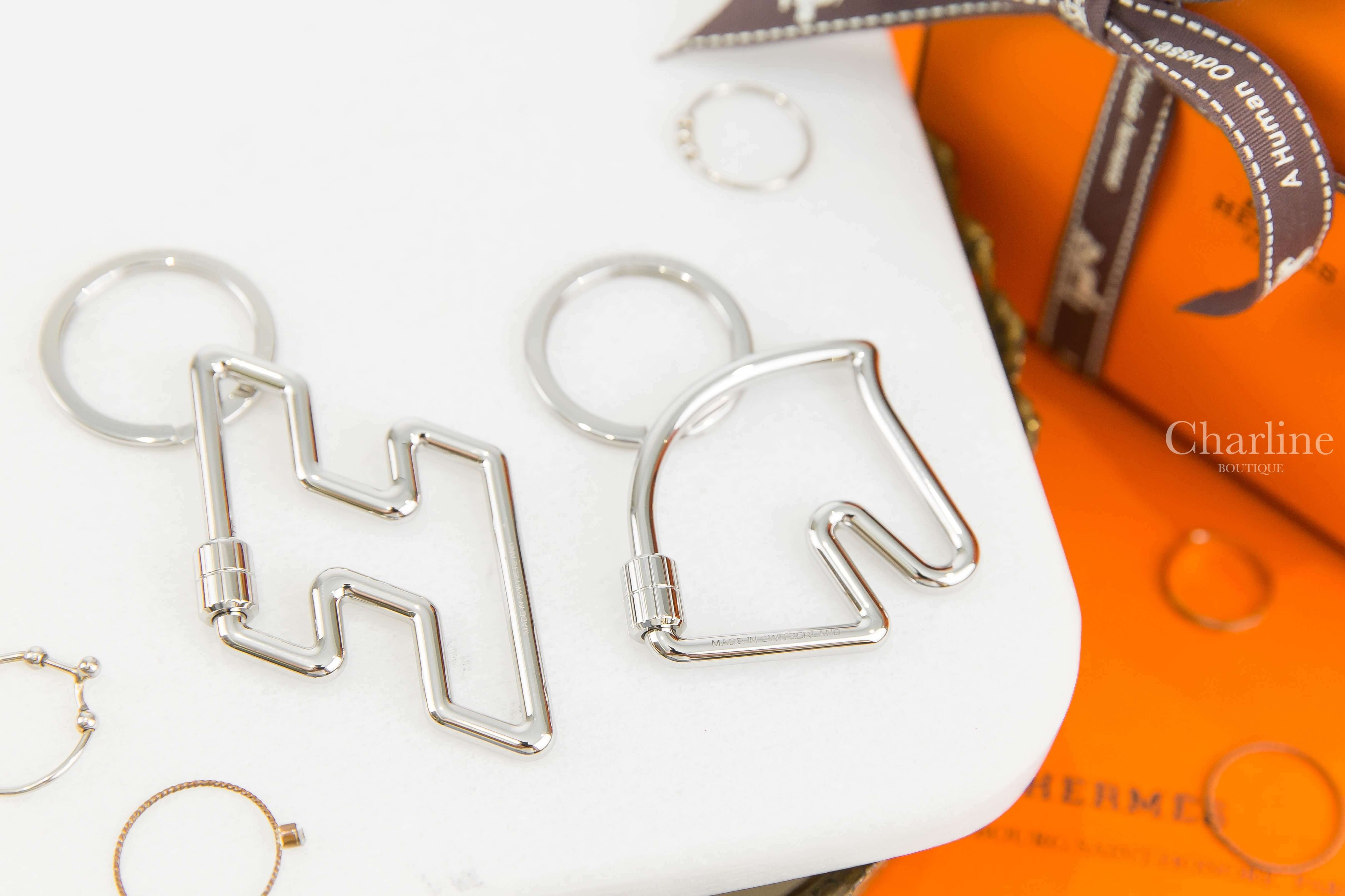 Hermès H Too Speed Key Ring 銀色簍空H不銹鋼鑰匙圈,Hermès Cheval Key Ring 銀色簍空馬頭造型不銹鋼鑰匙圈-Charline Boutique 精品代購