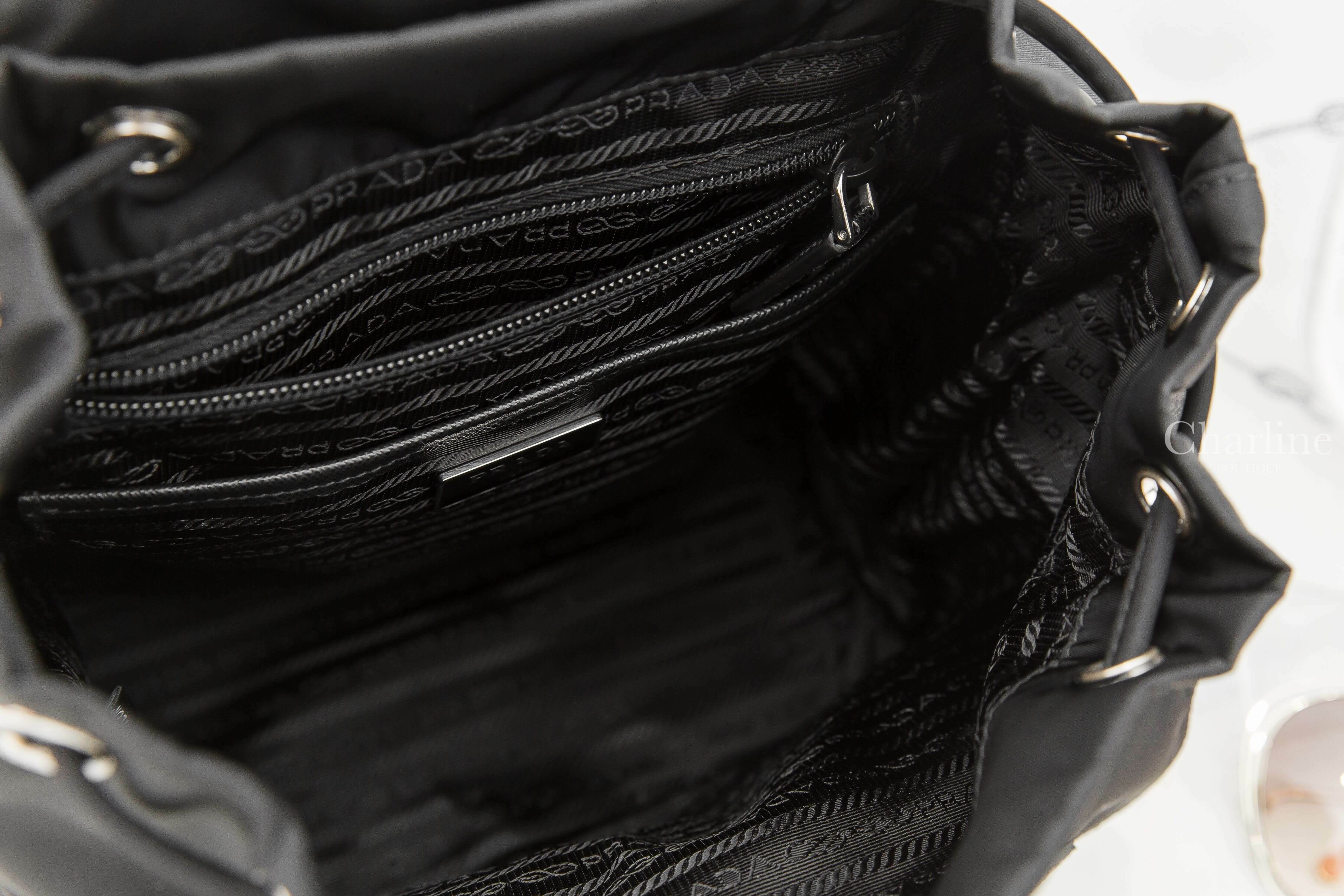 Prada Small Re-nylon Backpack 黑色小型三角銀字布面尼龍後背包-Charline Boutique 精品代購