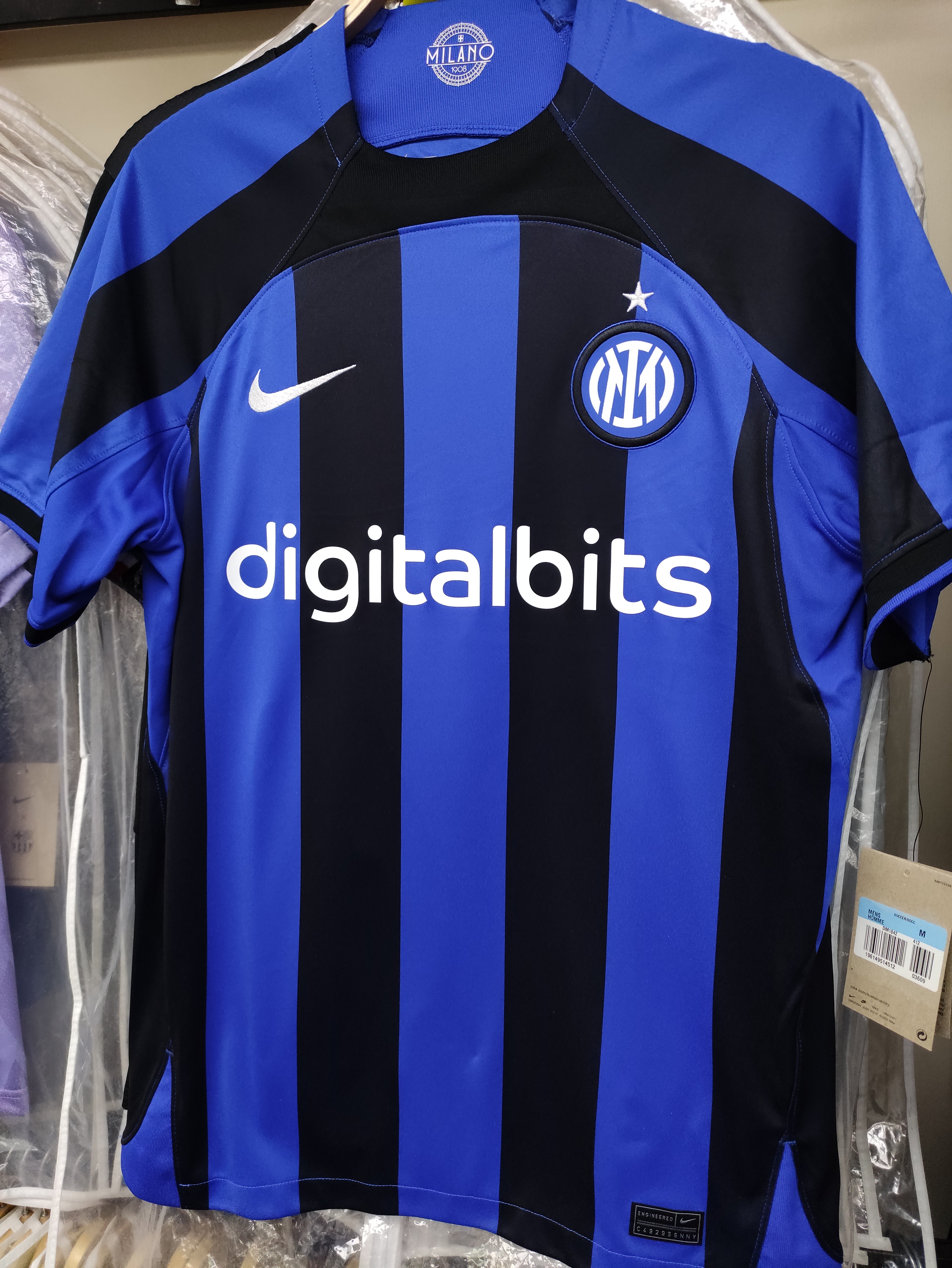 22-23國際米蘭主場球迷版球衣