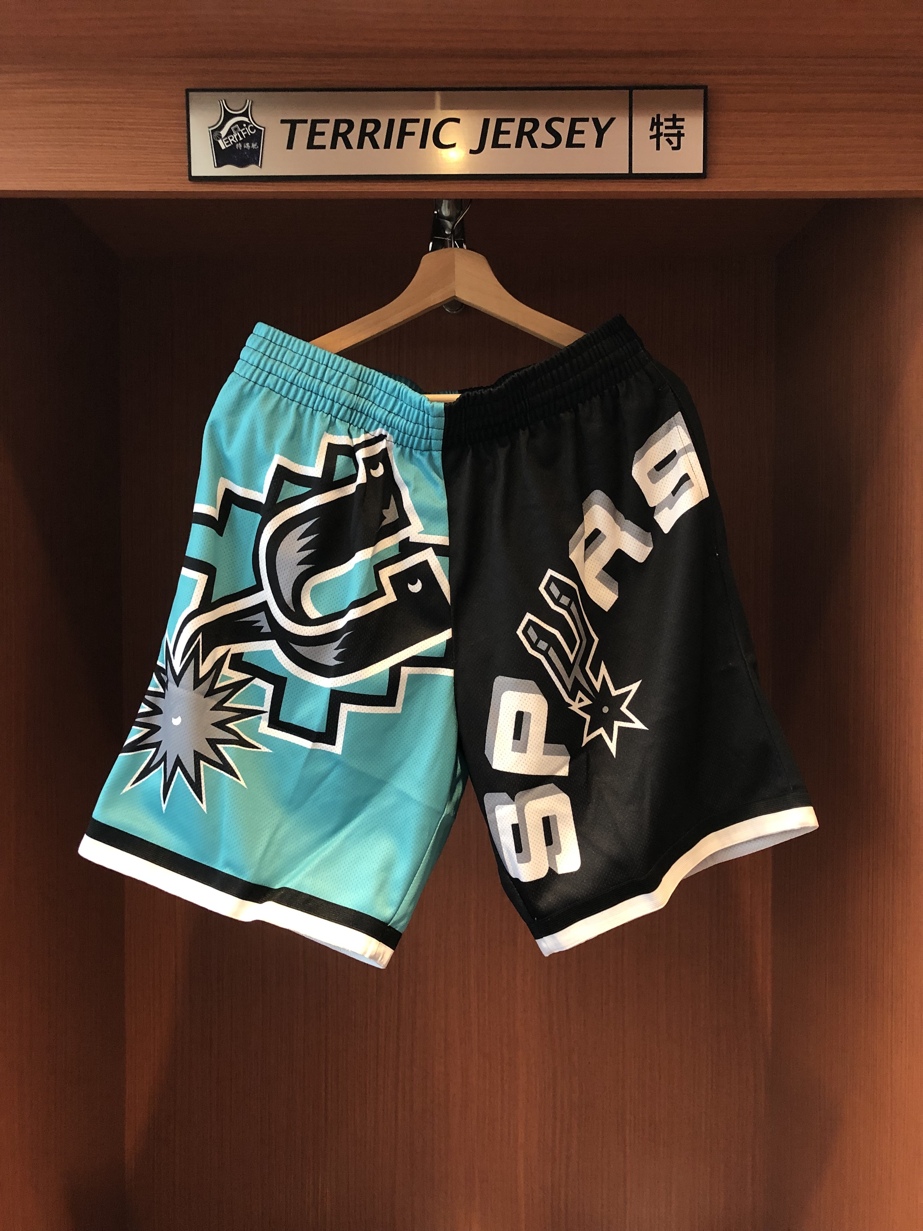 NBA球褲 Big Face 5.0 聖安東尼奧馬刺黑綠 M&N Shorts 染印 有口袋 全新