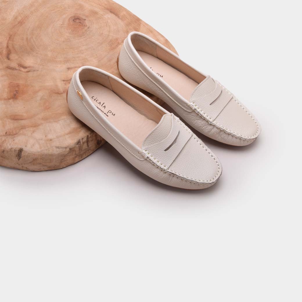 2130 米白 莫卡辛