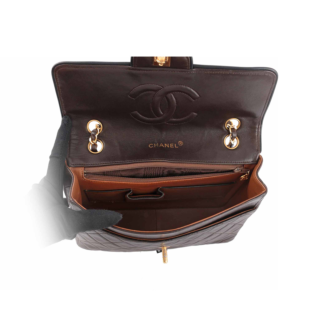 【CHANEL】金釦菱格紋小羊皮老香口蓋包(巧克力色)