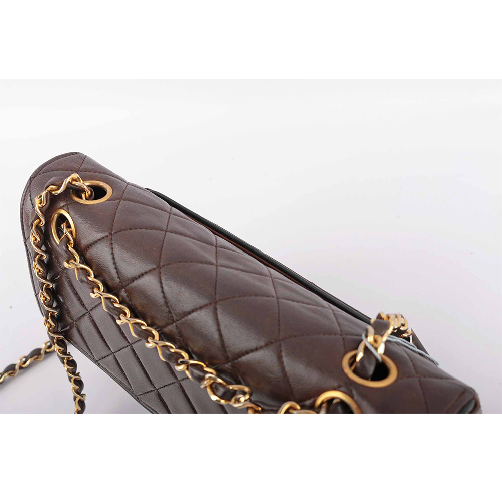 【CHANEL】金釦菱格紋小羊皮老香口蓋包(巧克力色)