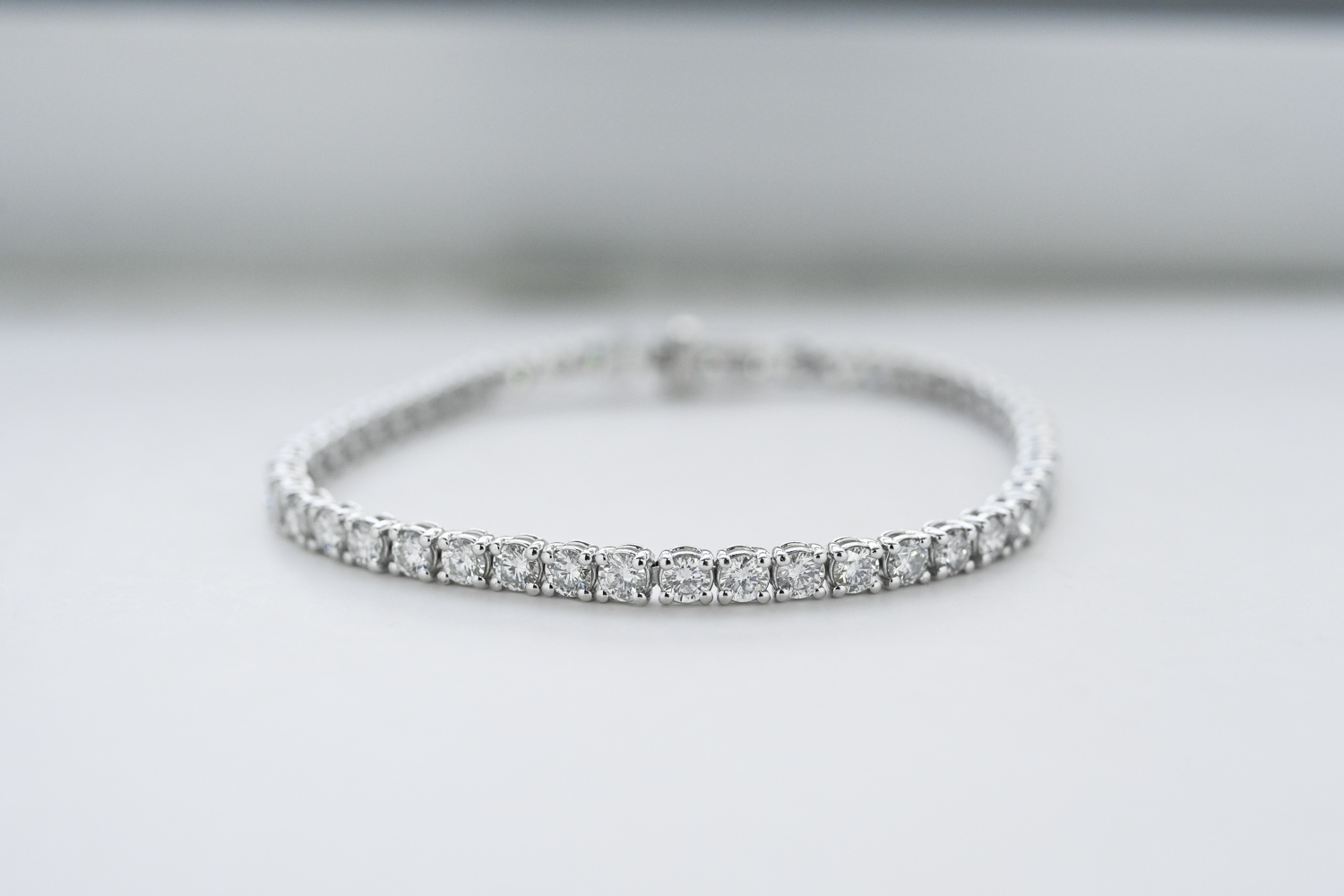 18K Four Prong 0.10ct Each Tennis Bracelet