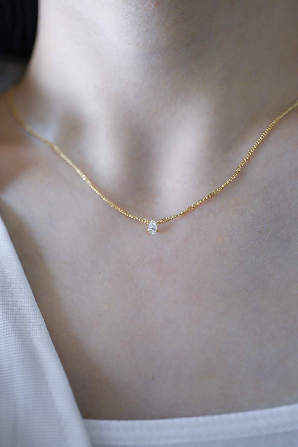 18K Pear Shape 0.20ct with mini Cuba Chain