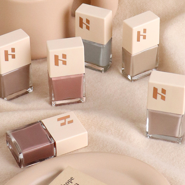 Holika Holika Nail Glaze 21FW It s Neat Collection