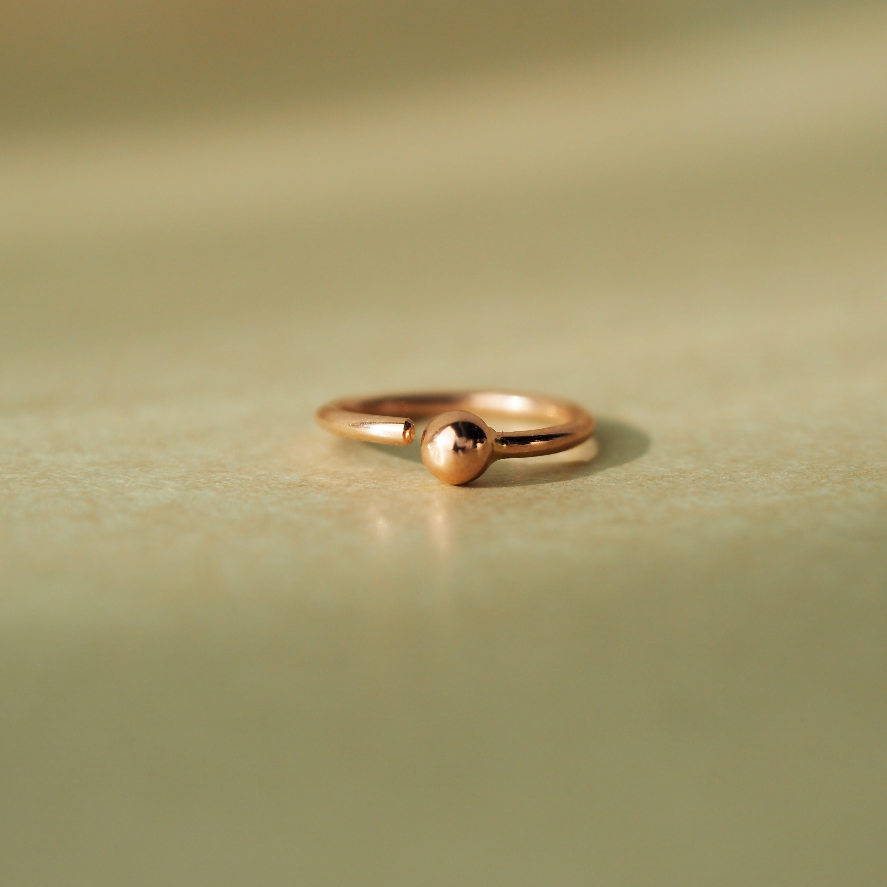 14k簡約小球耳圈