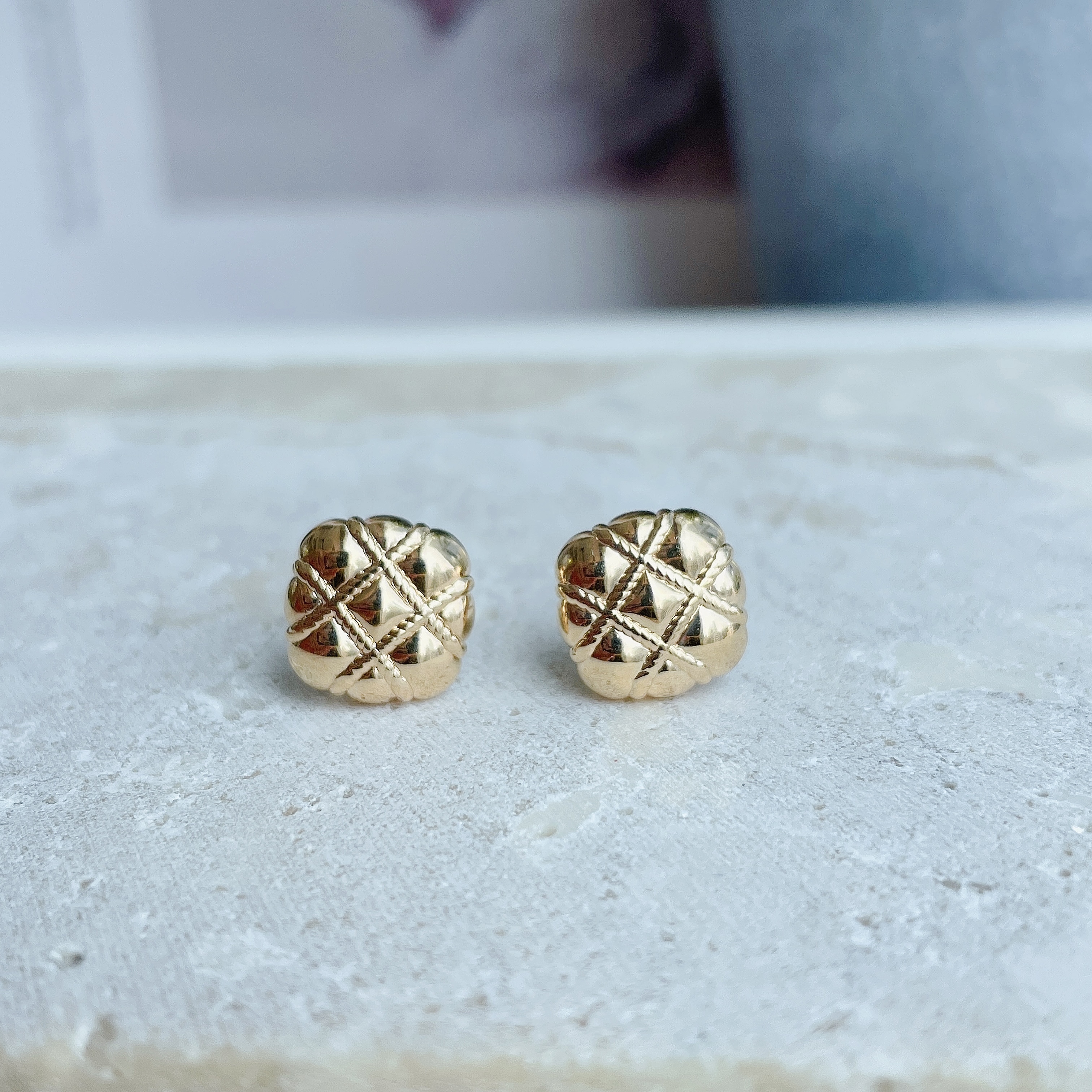 18K 3D硬金耳釘 - 菠蘿包