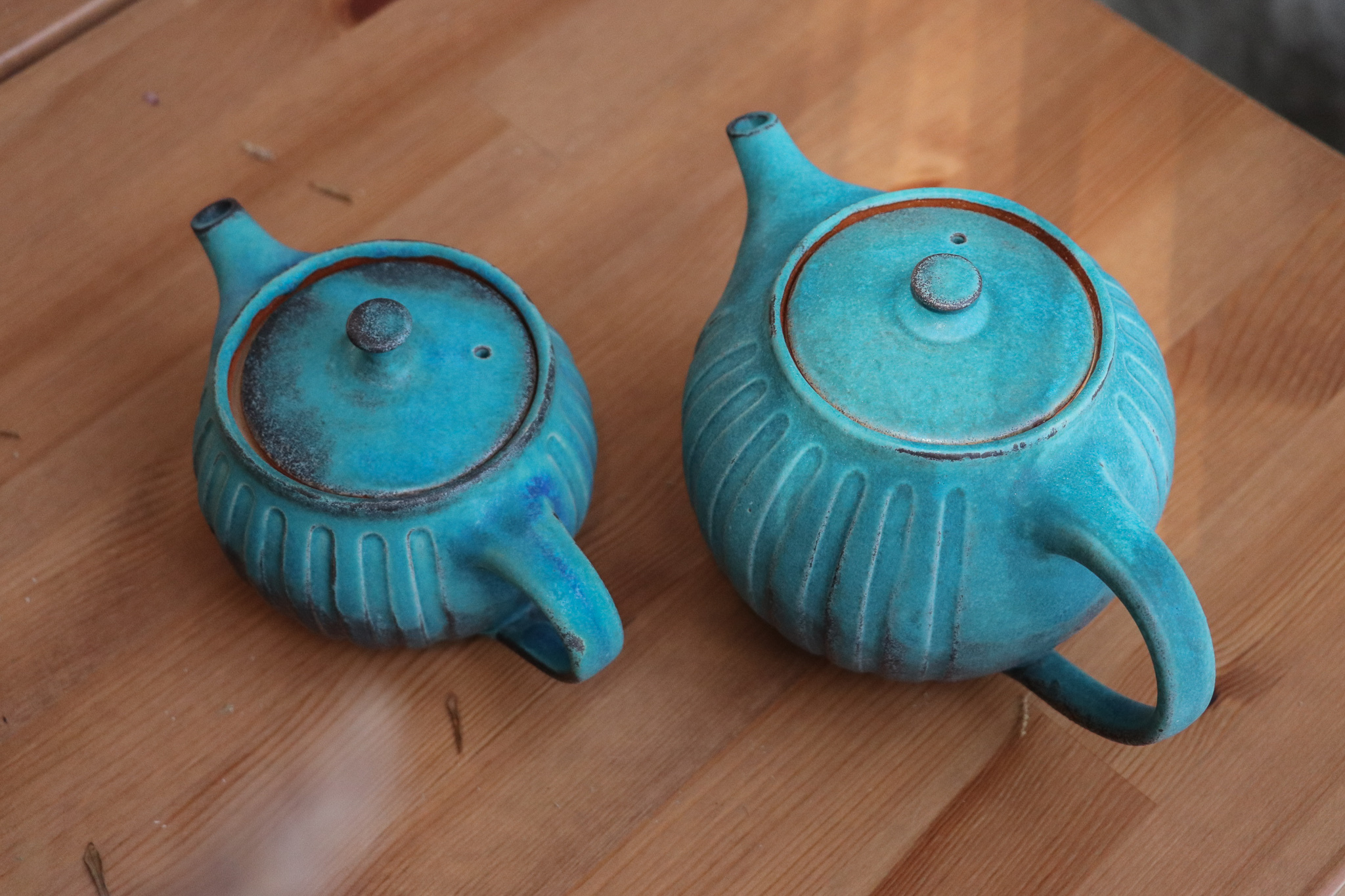 益子燒 若林健吾 綠松石青 刻紋 茶壺