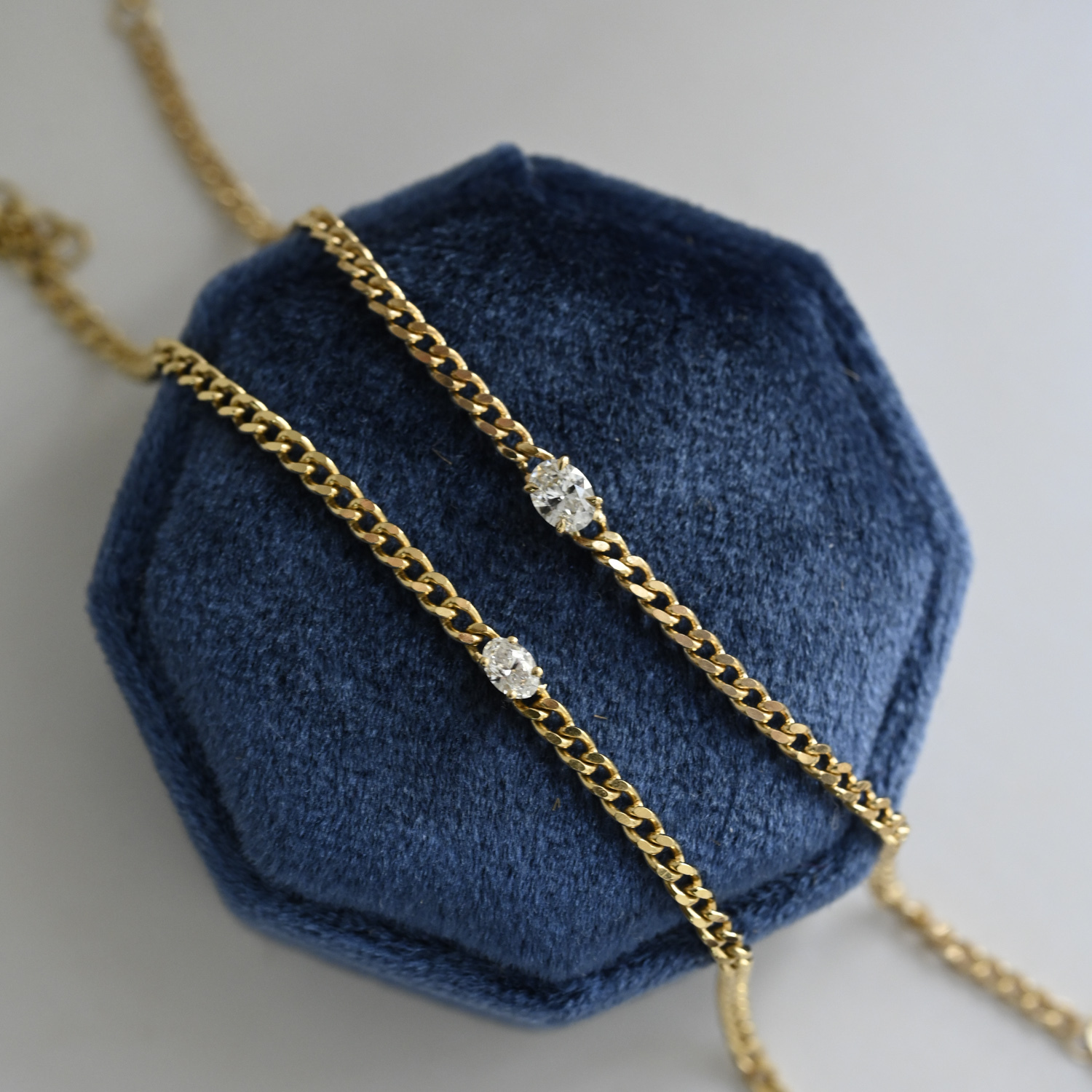 18K 0.10ct Oval Soild Gold Cuba Bracelet (Chain A)