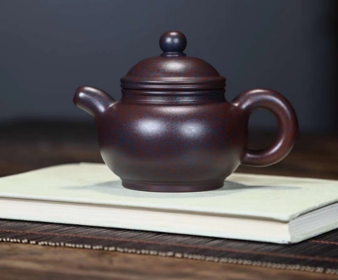 【砂之風】 -紫砂壺中極具神韻的一款，有自己獨到的風格和情趣。