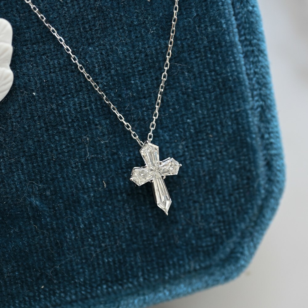 18K Cross Diamond Necklace